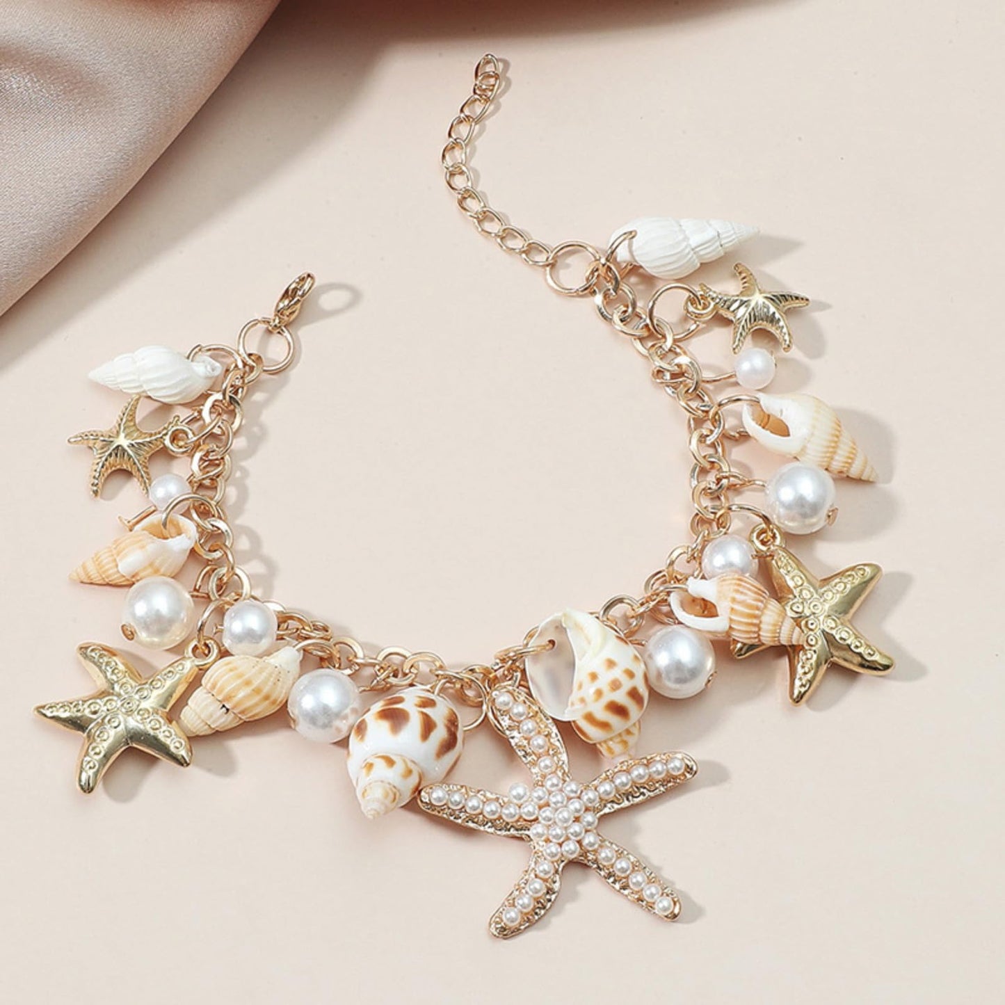 Frodete Starfish Necklace for Women Beach Necklaces Jewelry Layered Choker Drop Dangle Summer Vacation Outfits Theme Conch Seashell Accessories Ocean Pendant Dress Costume