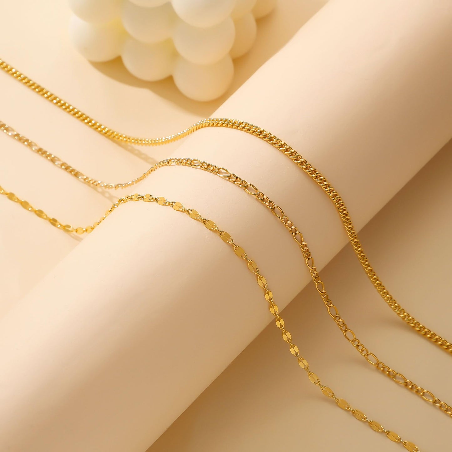 Foxgirl Gold Waist Chains for Women, 14K Gold Plated Layered Belly Chain Adjustable Waterproof Sexy Bikini Cuban Lip Figaro Chain Summer Non Tarnish Body Chain Jewelry Gifts