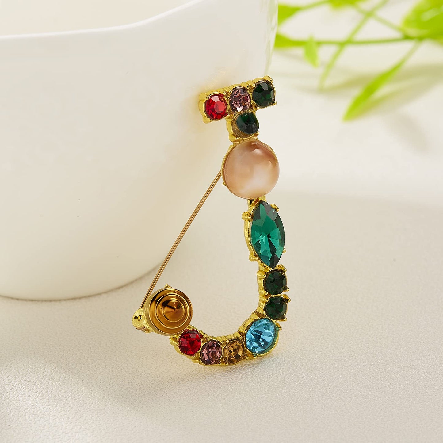 RINHOO Crystal Pearl Initial Brooch Gold Plated Enamel Colorful Letter Alphabet Breastpin Pin Jewelry for GIFTS (Gold J)