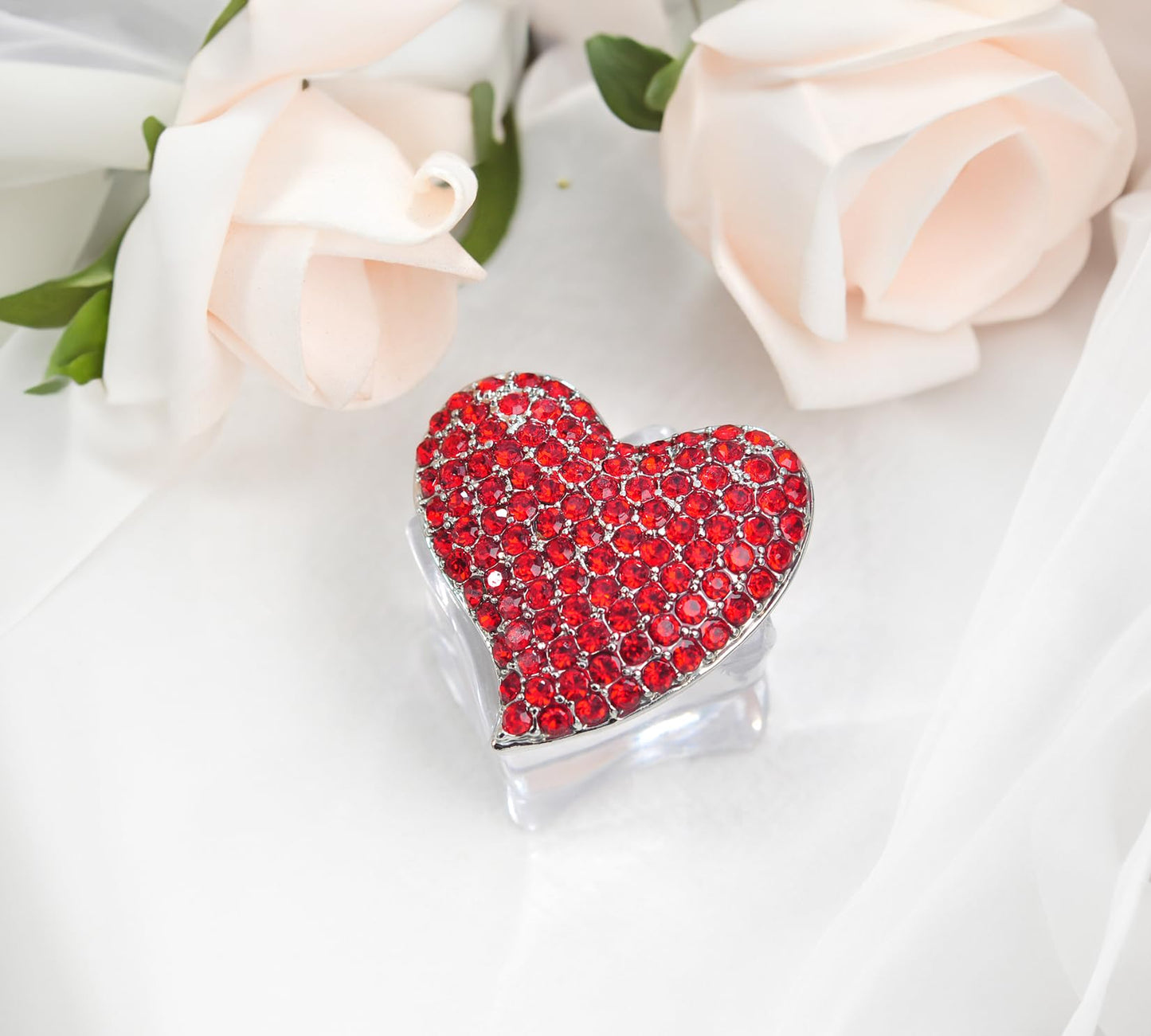 Gyn&Joy Silvery Tone Austrian Crystal Love Heart Brooch Pin BZ264 (Red)