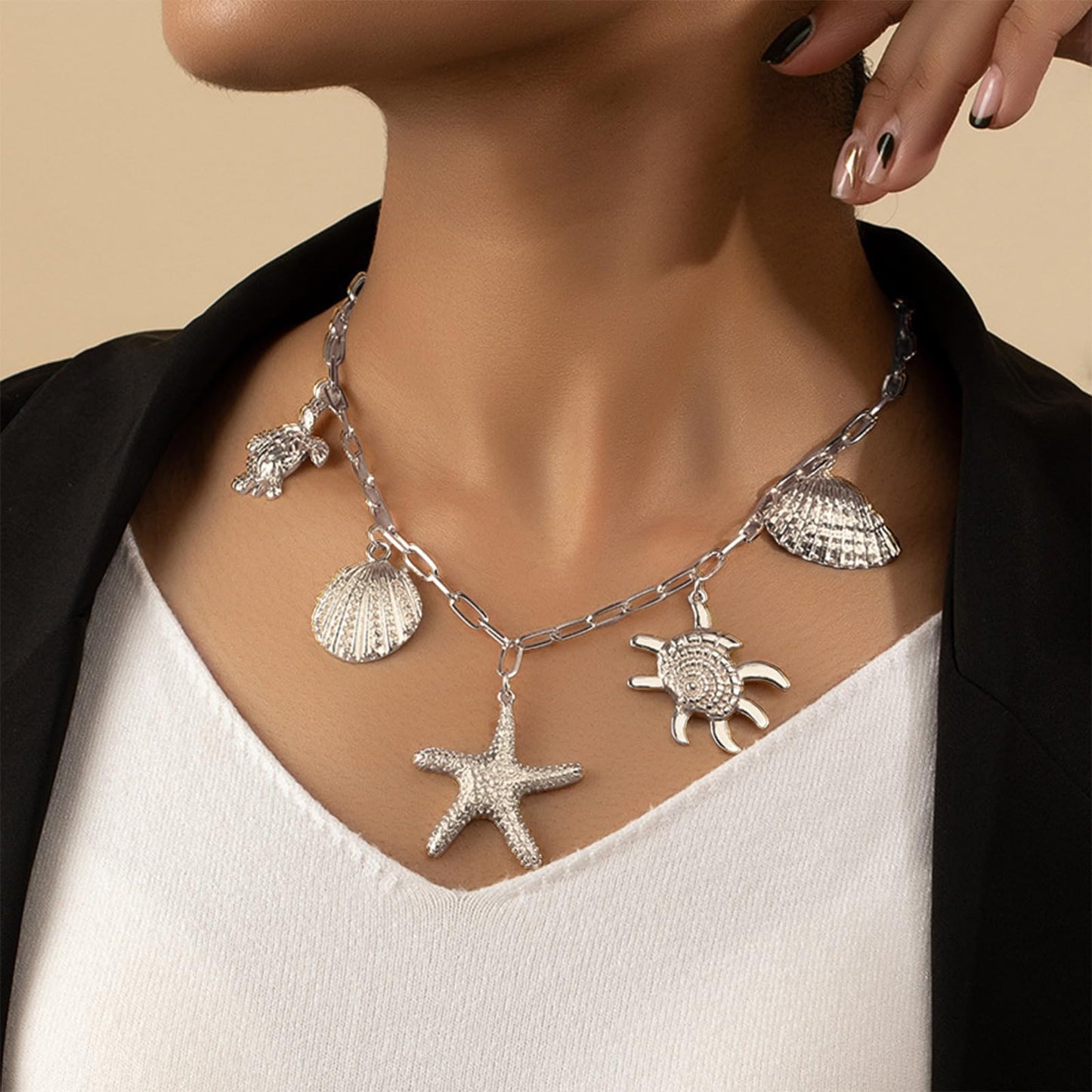 Frodete Starfish Necklace for Women Beach Necklaces Jewelry Layered Choker Drop Dangle Summer Vacation Outfits Theme Conch Seashell Accessories Ocean Pendant Dress Costume