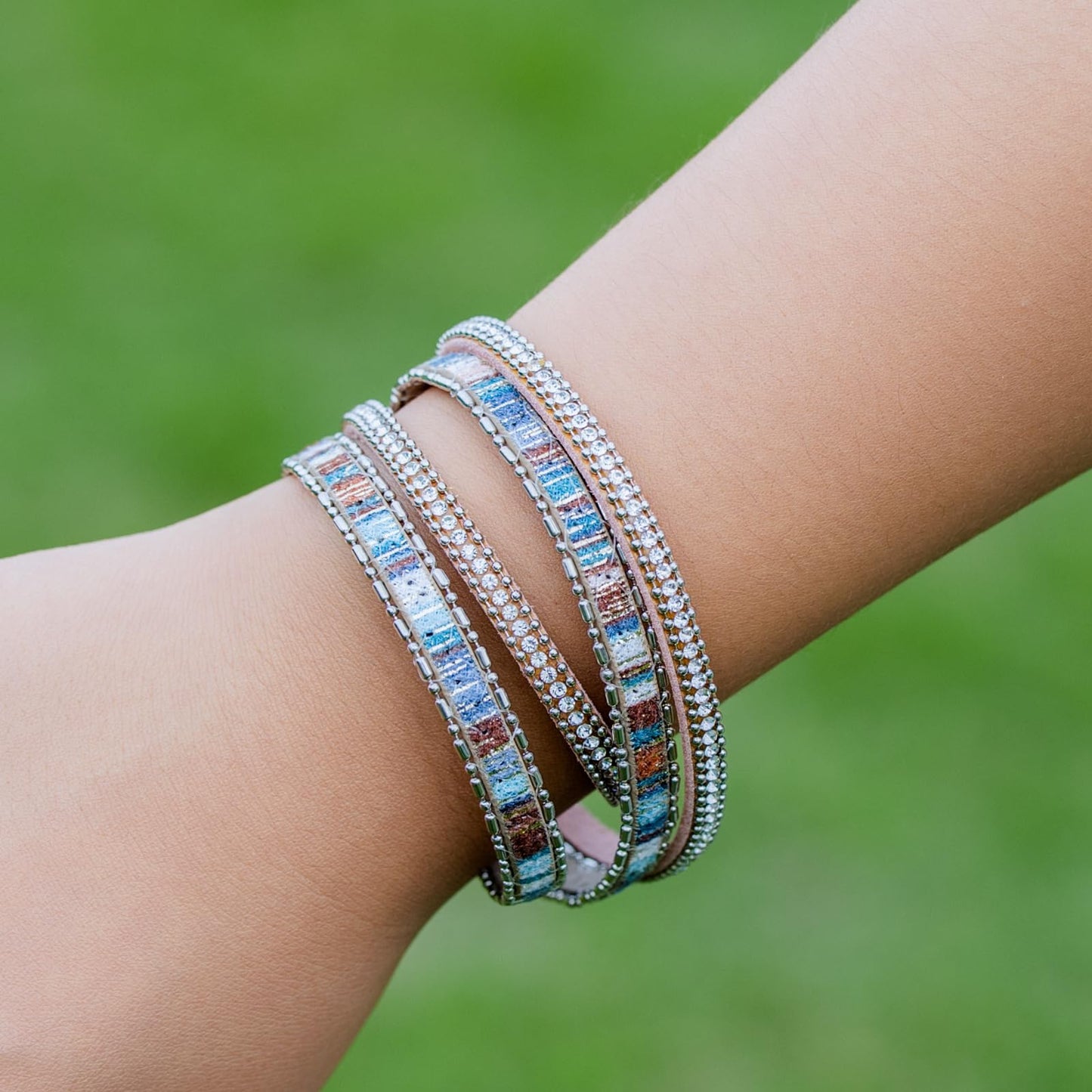 FANCY SHINY Boho Leather Wrap Bracelet Stackable Crystal Rhinestone Bangle Cuff with Magnetic Clasp Trendy Bohemian Jewelry for Women(Bronze)