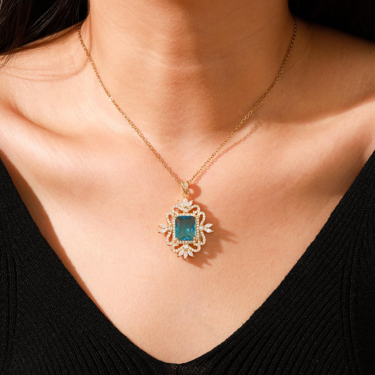 Blue Square March Birthstone Aquamarine Necklaces for Women-Gold Plated Imitation Aquamarine Jewelry Baroque Pendant Necklace Waterproof Non Tarnish Maximalist Jewelry For Birthday Valentines Day Mother's Day Christmas Thanksgiving Gifts