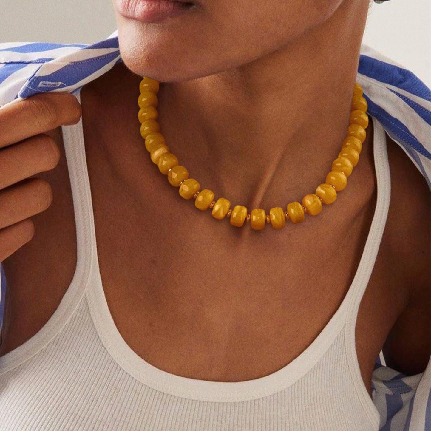 HolidayQbee Beaded necklace for Women Boho Bead Chunky Necklace Big Yellow Bead Necklace Fashion Trendy Summer Colorful Resin Beaded Necklaces Jewelry Gifts
