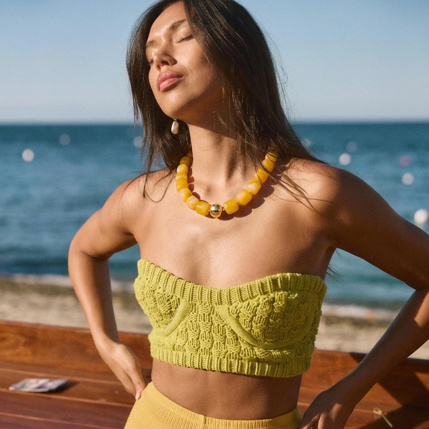 WOWORAMA Yellow Chunky Beaded Necklace for Women Yellow Large Square Resin Bead Necklaces Trendy Chunky Statement Choker Necklace Holiday Jewelry