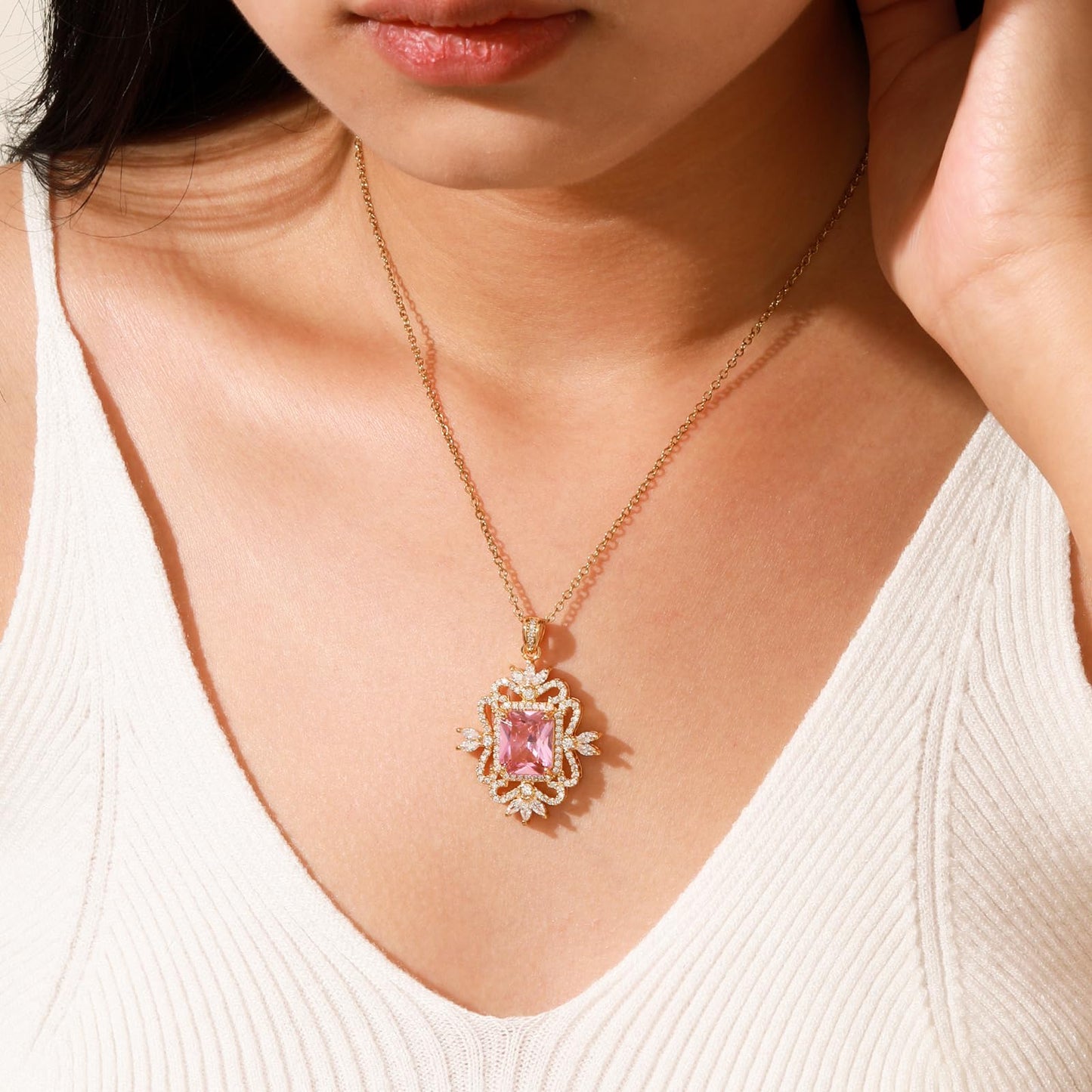 Pink Square October Birthstone Rose Quartz Necklace for Women-Gold Plated Rose Quartz Jewelry Waterproof Non Tarnish Baroque Maximalist Jewelry For Birthday Valentines Day Mother's Day Christmas Thanksgiving Gifts