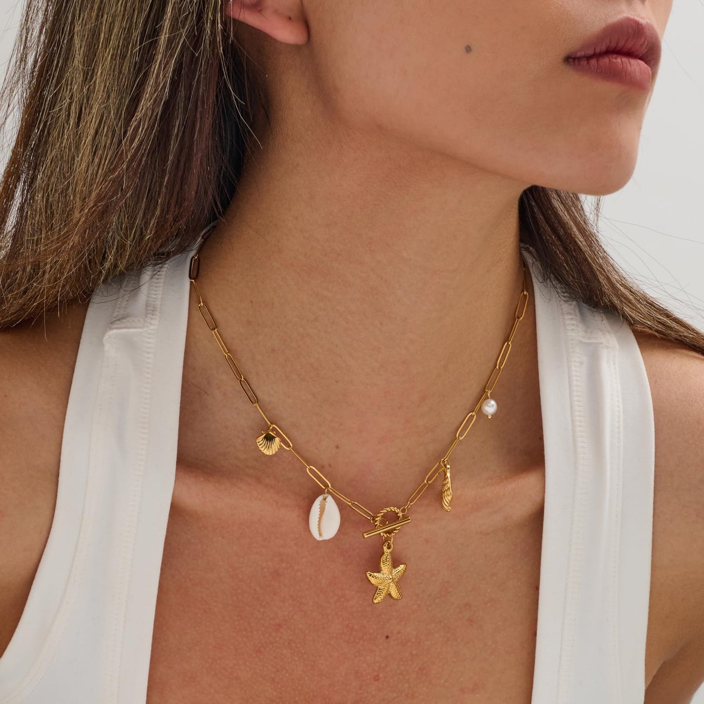 Biuwos Summer Charm Necklace for Women Starfish Seashell Necklace Vacation Beach Jewelry