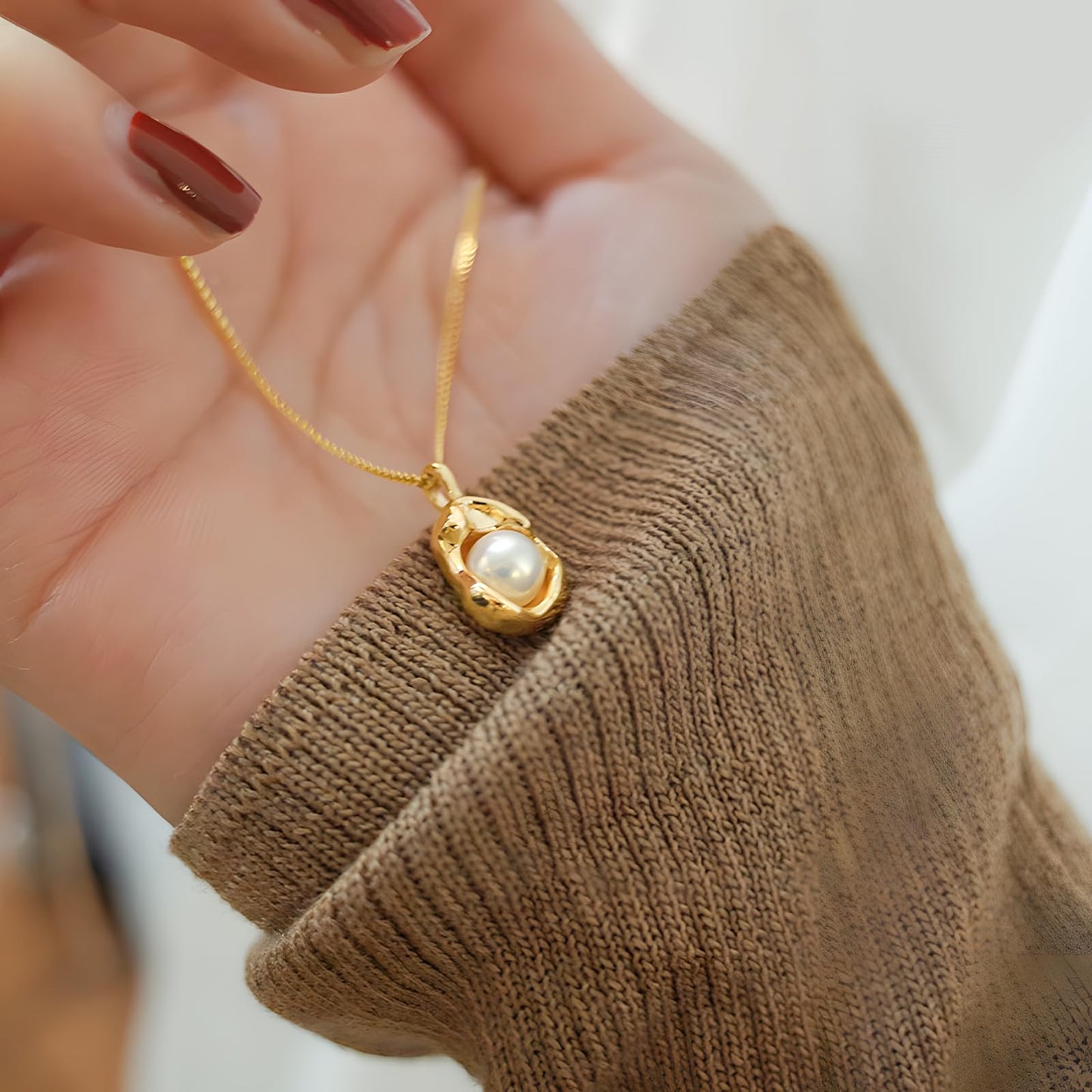 18K Gold Plated Pearl Pendant Necklace, Stainless Steel Gold Nugget Necklace with Freshwater Pearl, White Fritillaria - Trendy Jewelry