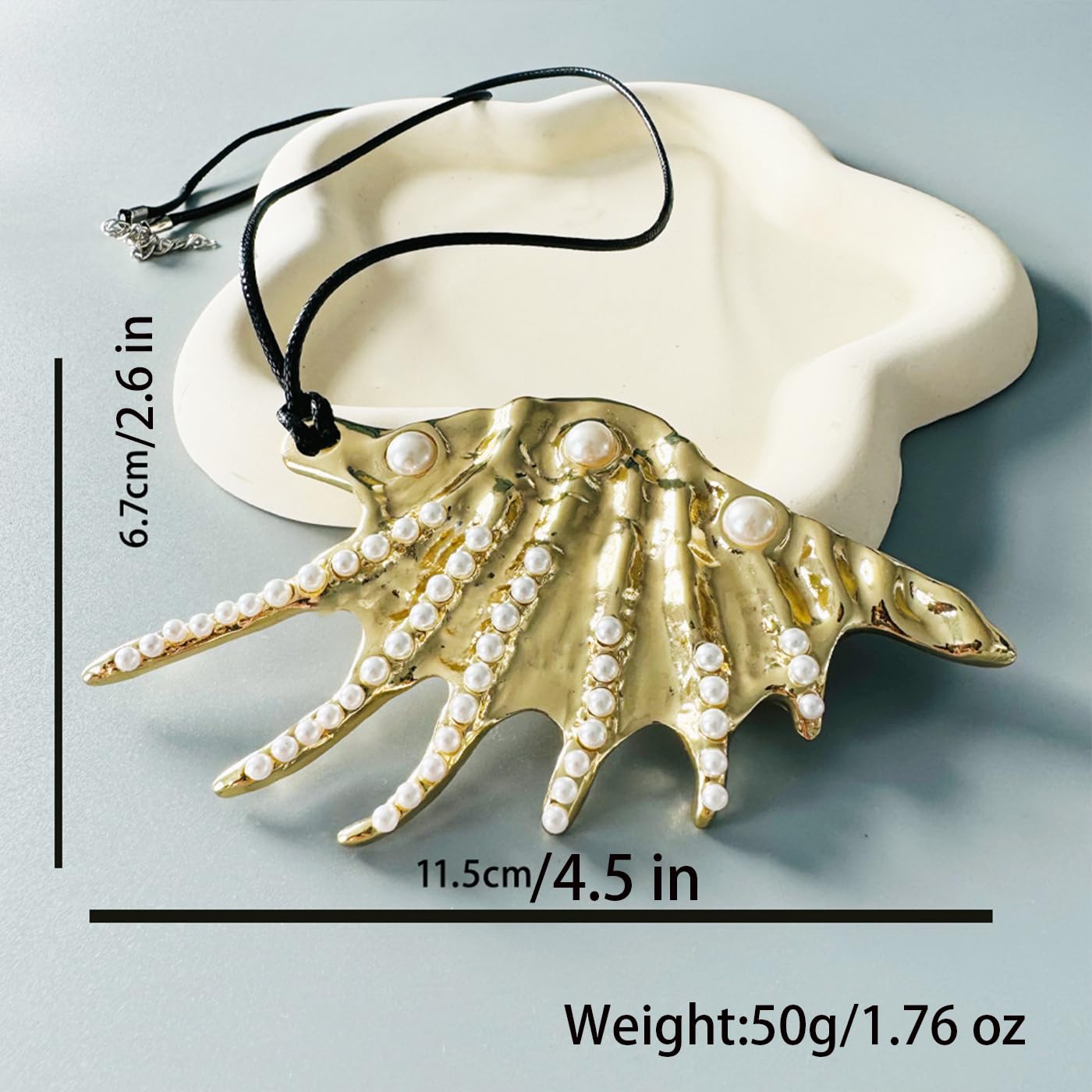 Large 14K Gold Plated Chunky Sea Shell Necklace for Women Leather Cord Gold Tone Pearl Conch Statement Ocean Theme Boho Beach Statement Trendy Jewelry（Gold）
