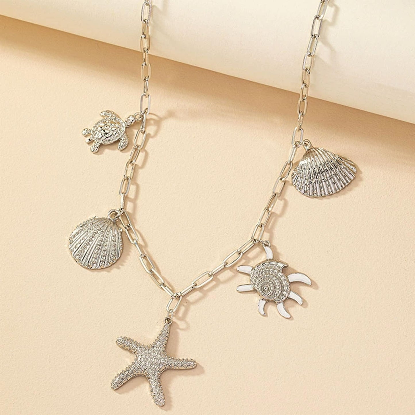 Frodete Starfish Necklace for Women Beach Necklaces Jewelry Layered Choker Drop Dangle Summer Vacation Outfits Theme Conch Seashell Accessories Ocean Pendant Dress Costume