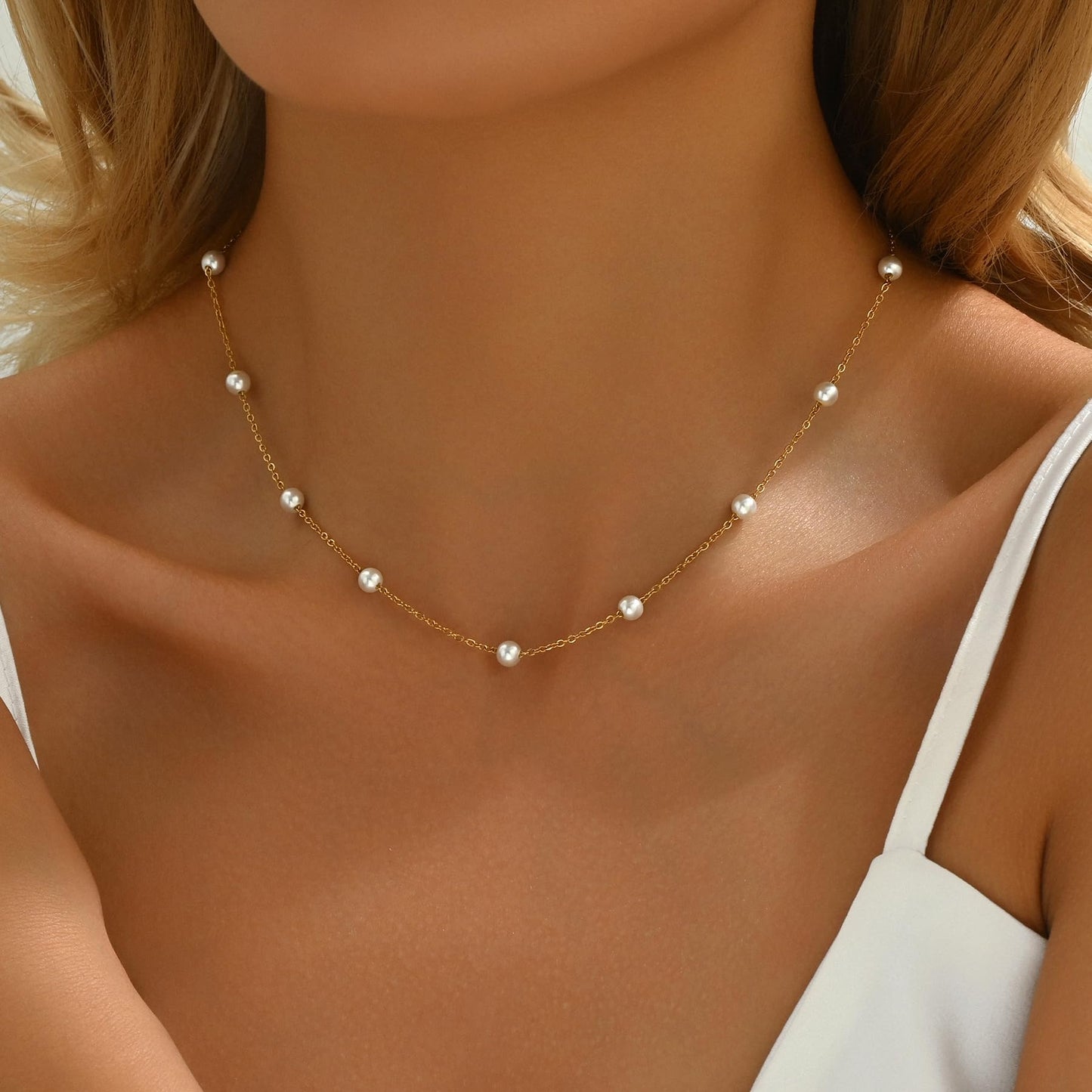Jewigo Pearl Necklaces for Women 18K Gold Plated Pearl Choker Necklace Dainty Pearls Pendant Necklace Simple Small Pearls Bridesmaid Wedding Jewelry Gift
