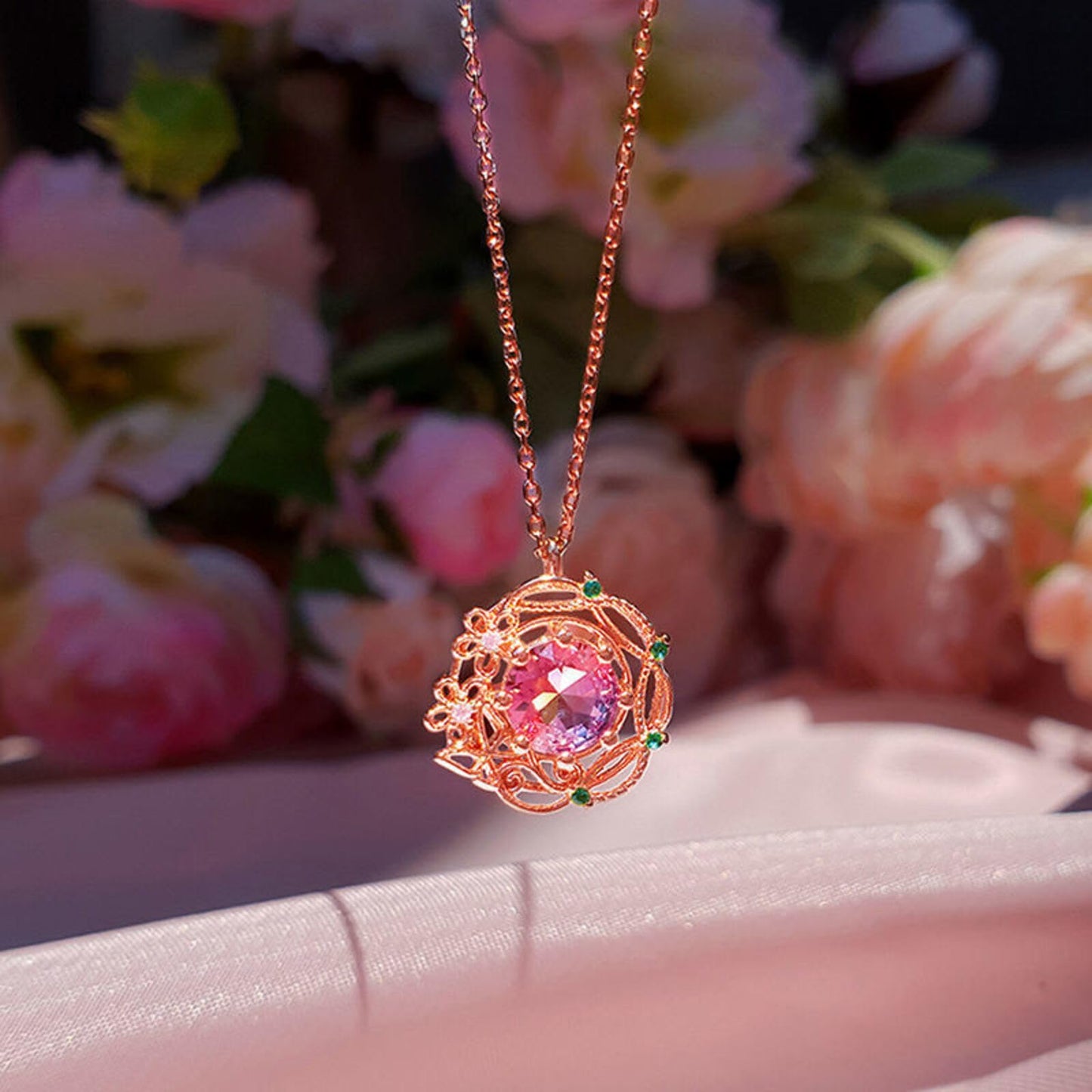 Crystal Shell Necklace for Women Gold Silver Gemstone Sea Beach Necklace Rhinestone Starfish Wave Pendant Necklace Adjustable Ruby Sapphire Necklace Spring Summer Beach Jewelry Accessories (spring)