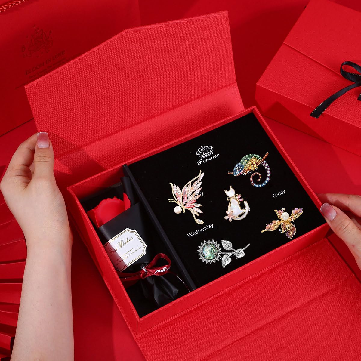 Animal and Flower Brooch Set Gift Box for Women Rhinestone Zircon Animal and Flower Pin Birthday Holiday Gift for Wife Girlfriend Mother