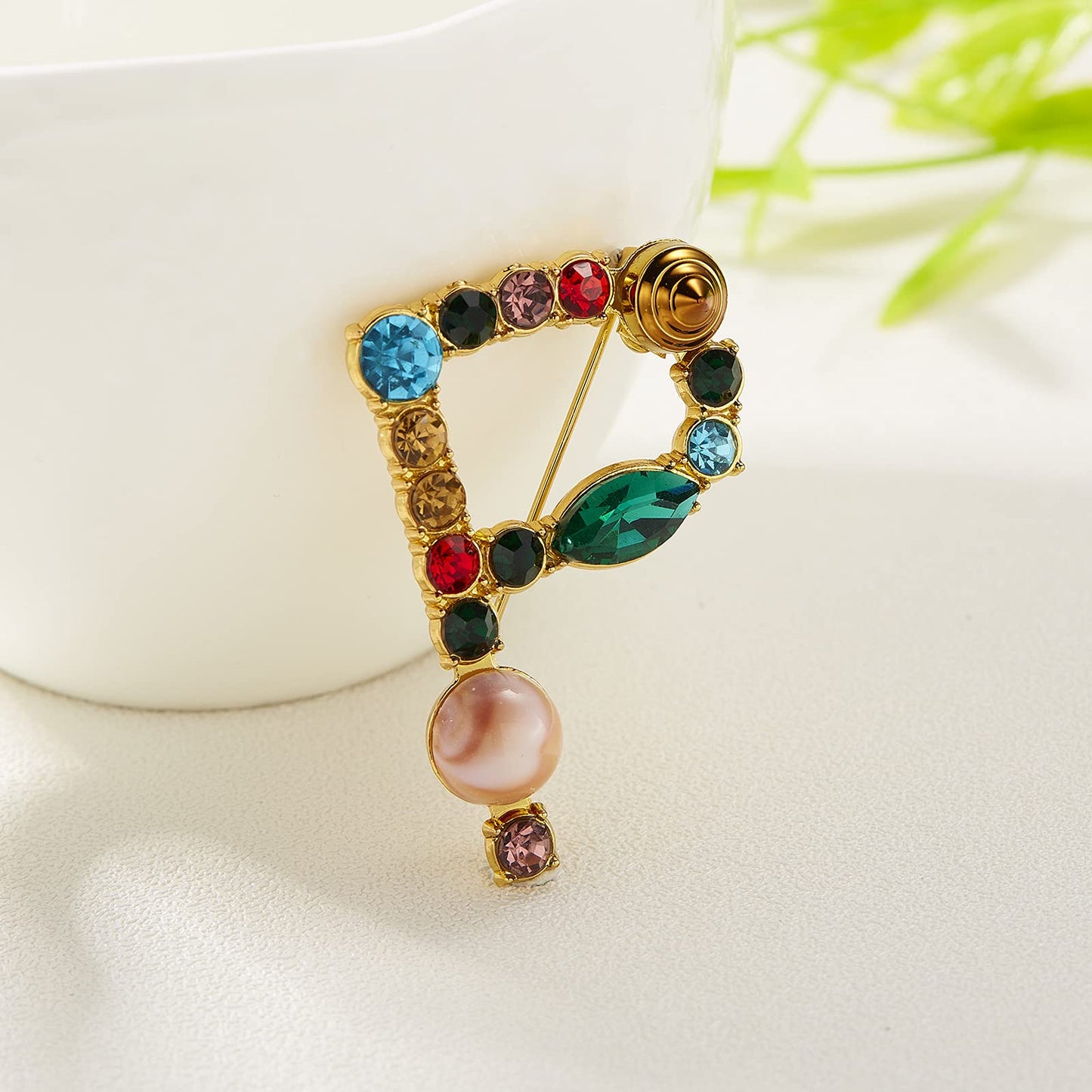 RINHOO Crystal Pearl Initial Brooch Gold Plated Enamel Colorful Letter Alphabet Breastpin Pin Jewelry for GIFTS (Gold P)