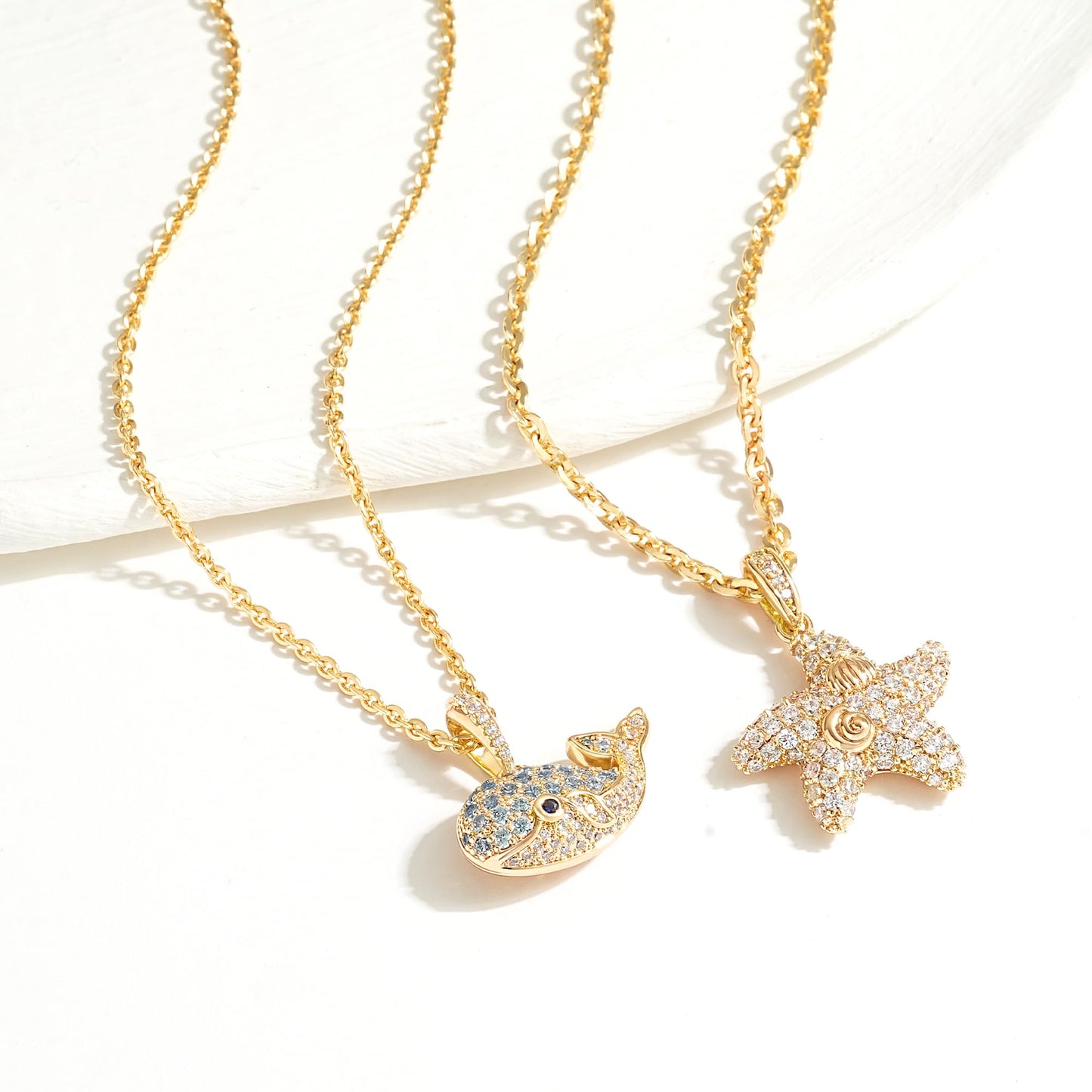 MTMY Gold Starfish Necklace 14K Gold Plated Shell Conch Ocean Pendant Necklace for Women Beach Summer Jewelry (Whale)