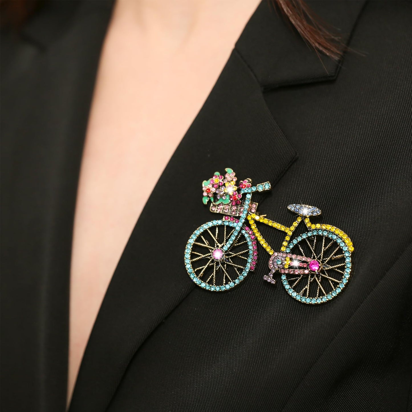 Vancy Utopia Crystal Rhinestone Creative Bicycles Brooch Pin for Women Retro Elegant Handmade Blue Brooches Pins Classic Wedding Fashion Jewelry Accessories Gift