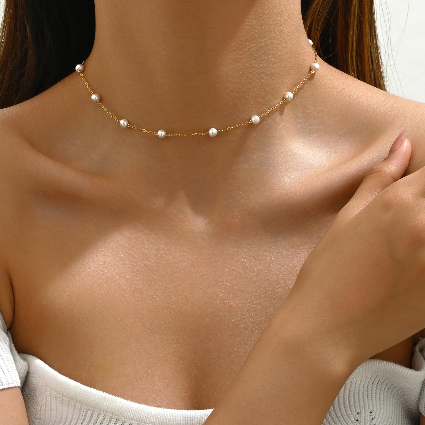 Jewigo Pearl Necklaces for Women 18K Gold Plated Pearl Choker Necklace Dainty Pearls Pendant Necklace Simple Small Pearls Bridesmaid Wedding Jewelry Gift