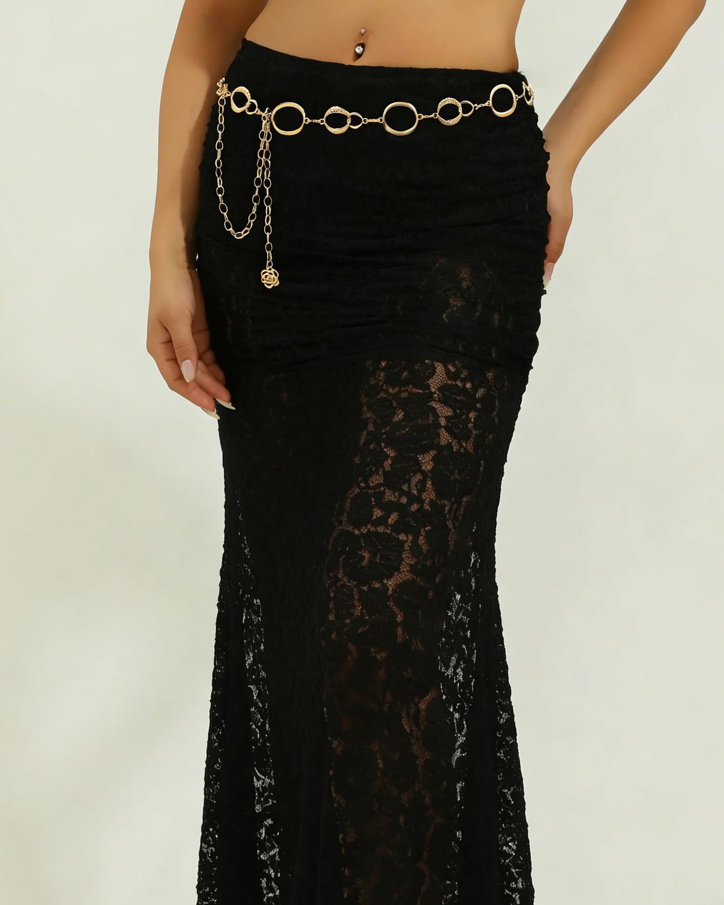Gold Hollow Chain Belt for Women Circular Metal Waist Chian Concho for Cowgirl Chain Belts for Dresses Jeans Country Concert Outfit