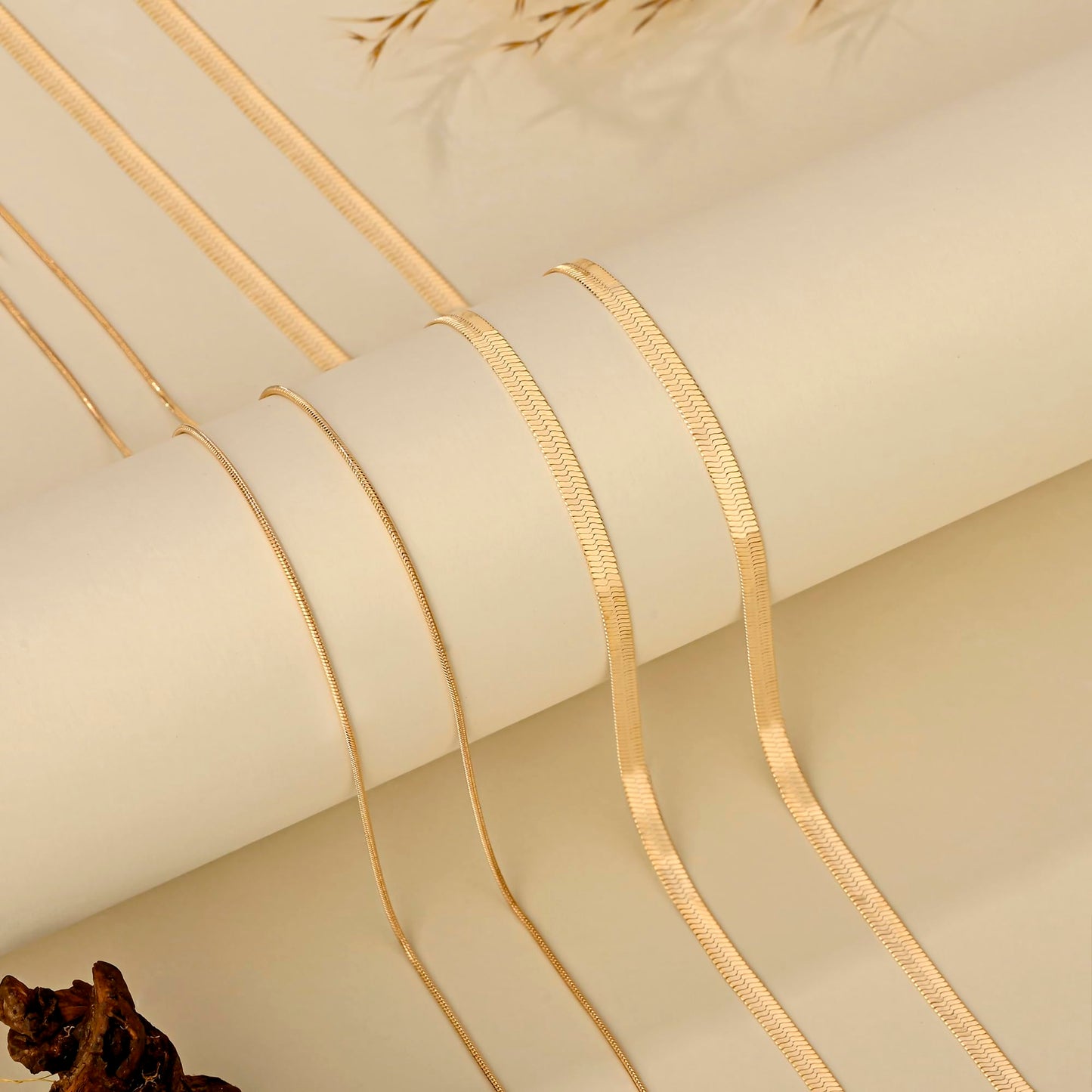 HERSIN Waist Chain for Women, 14K Gold Plated Layered Belly Belt Chains Beach Waist Beads Chain Waterproof Snake Herringbone Body Chain Summer Jewelry Accessories for Women