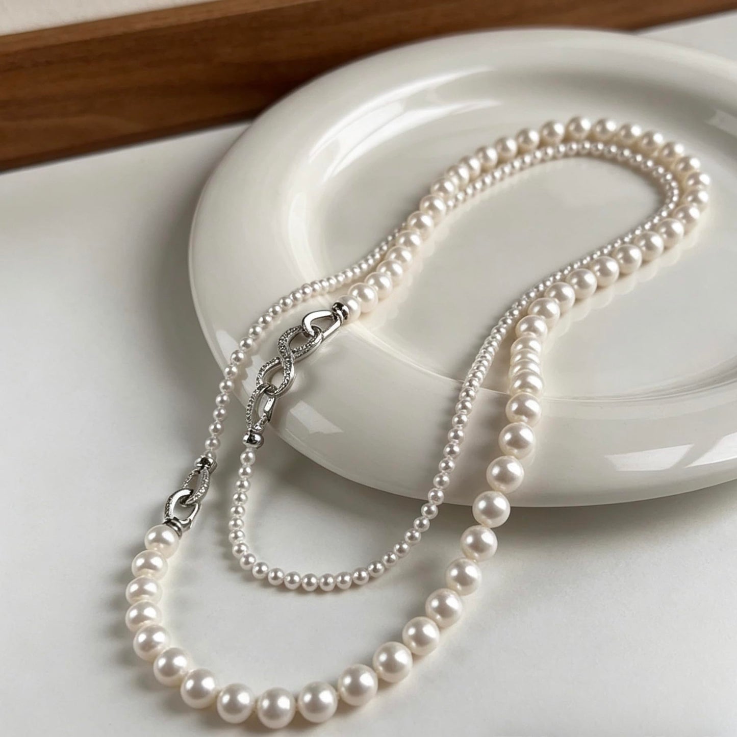 SukAmi 4-8mm White Pearl Necklace Women Layers Pearl Necklace Big Small Pearl Choker Infinity Pearl Necklaces Wedding Party Mother's Day Jewelry Gift 45cm