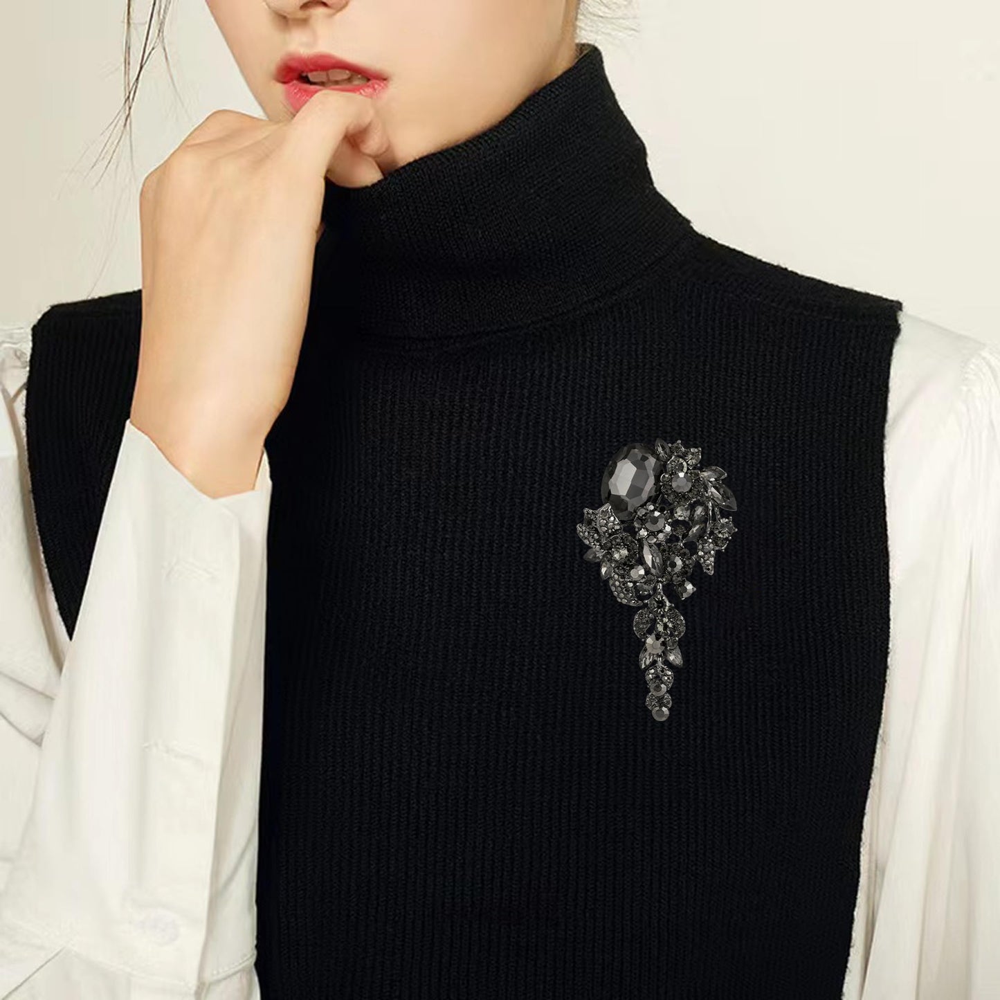 SELOVO Long Black Flower Brooch Pin for Women Wedding Party Brooch Pendant