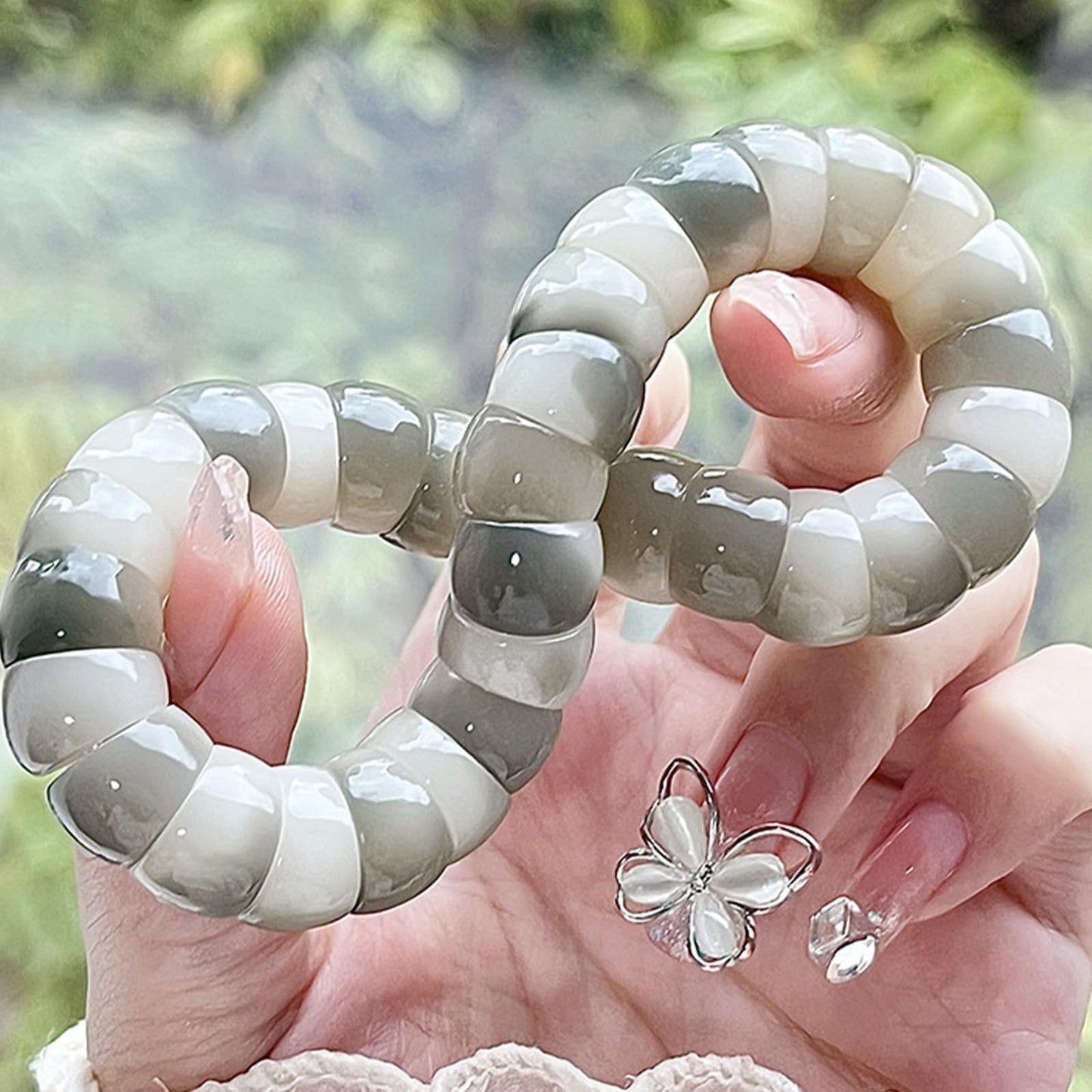 Embtrem Fidget Bracelet Natural Bodhi Seed Bracelets Anxiety Fidget Bracelets Protection Healing Stretch Fidget Bracelet for Women Men
