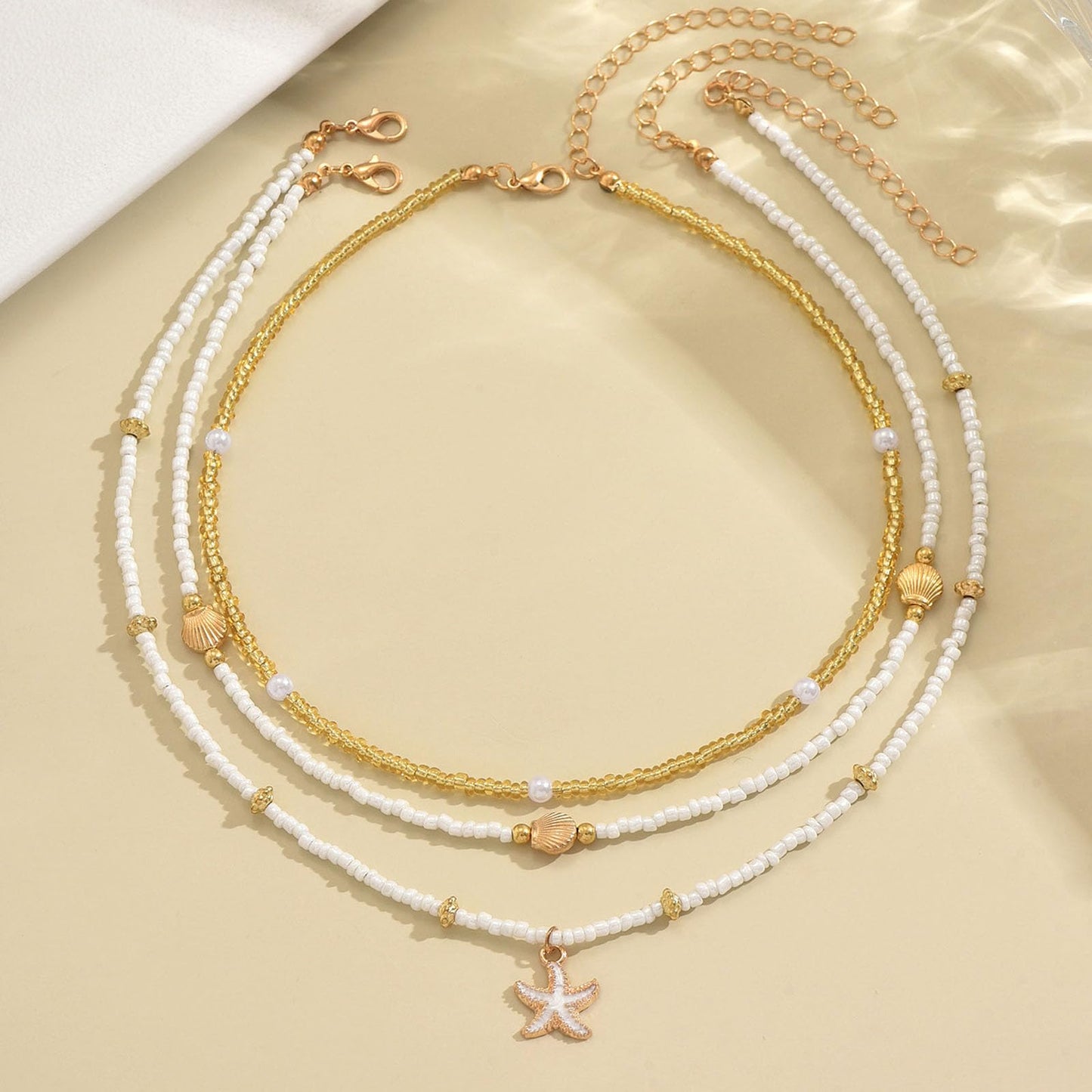 Gold Starfish Shell Necklace for Women Boho Layered Seashell Conch Shell Pearl Pendant Necklaces Set Bohemain Starfish Beach Necklaces Stack Beachy Summer Jewelry Outfits Accessories