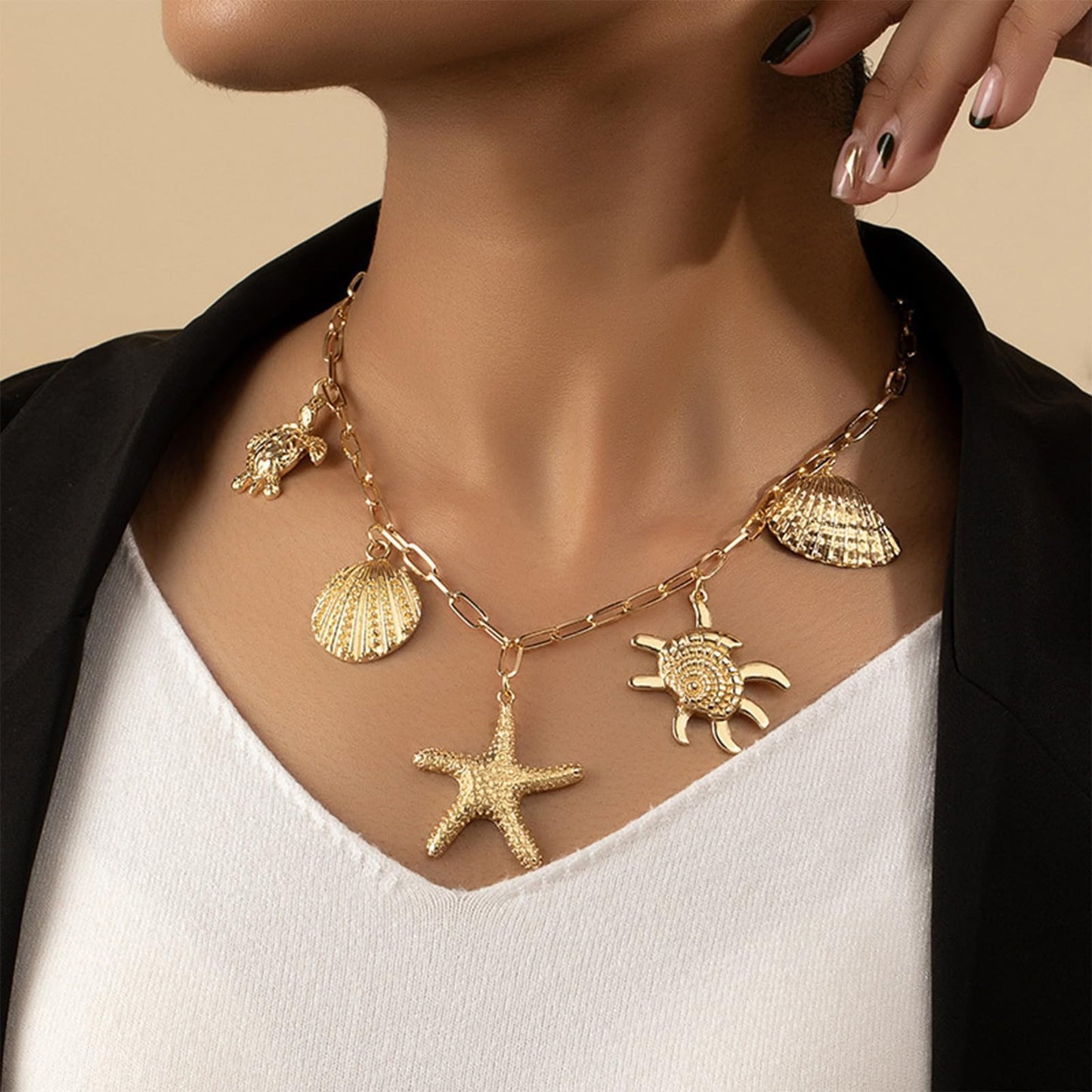 Frodete Starfish Necklace for Women Beach Necklaces Jewelry Layered Choker Drop Dangle Summer Vacation Outfits Theme Conch Seashell Accessories Ocean Pendant Dress Costume