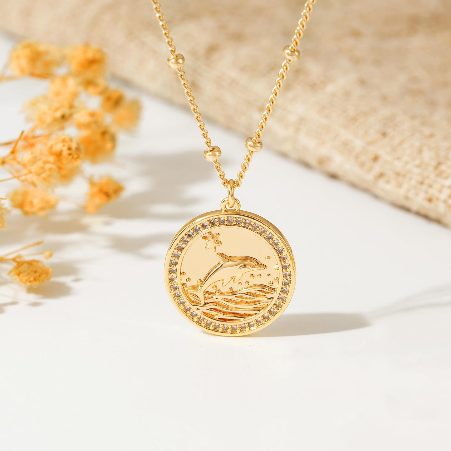 MTMY Gold Starfish Necklace 14K Gold Plated Shell Conch Ocean Pendant Necklace for Women Beach Summer Jewelry(Dolphin)