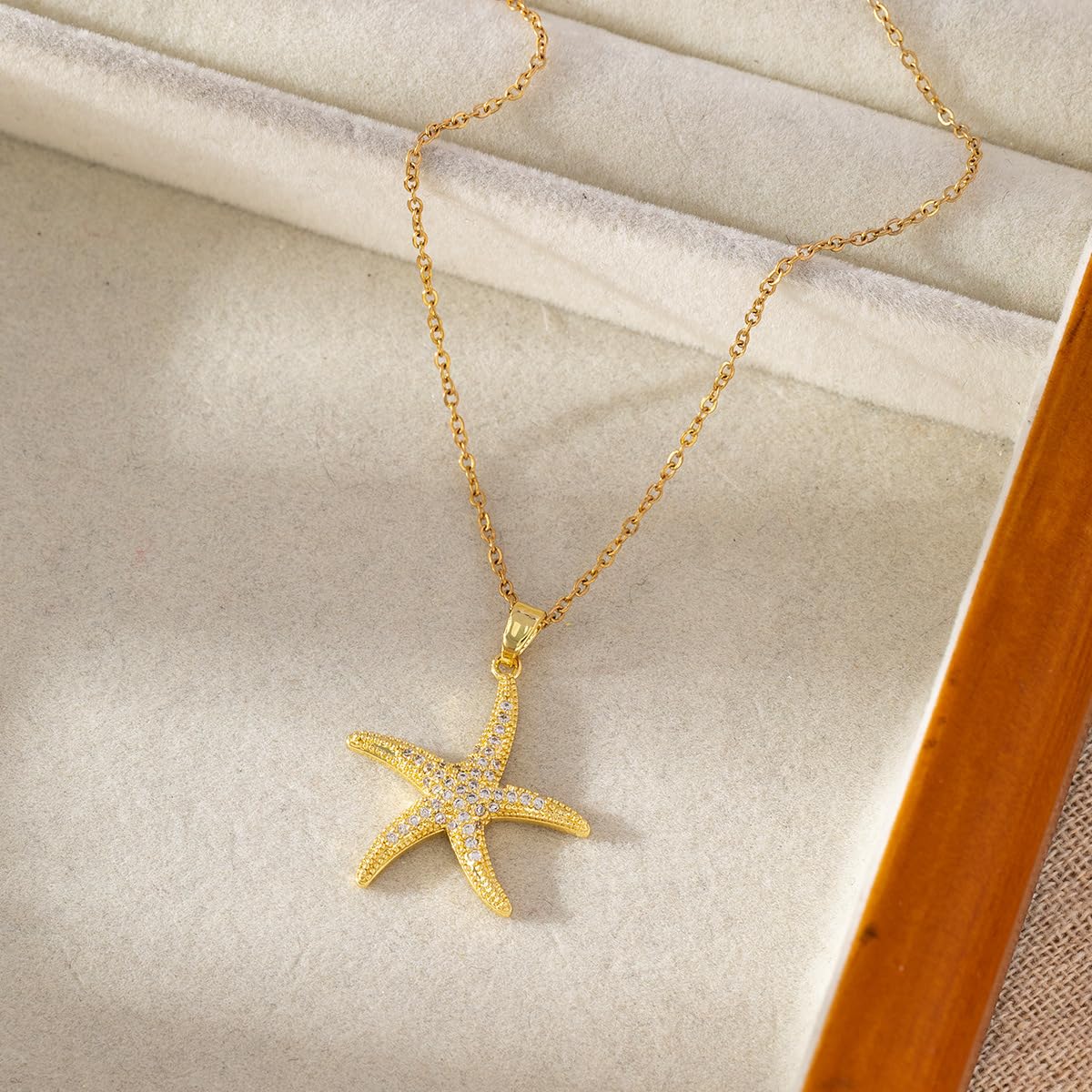ZKJTEARY Starfish necklace for Women Trendy Dainty 18k Gold Plated Cubic zirconia Beach Charm Pendent Necklace Minimalist Delicate Starfish Jewelry for Women Christmas Gift(starfish)