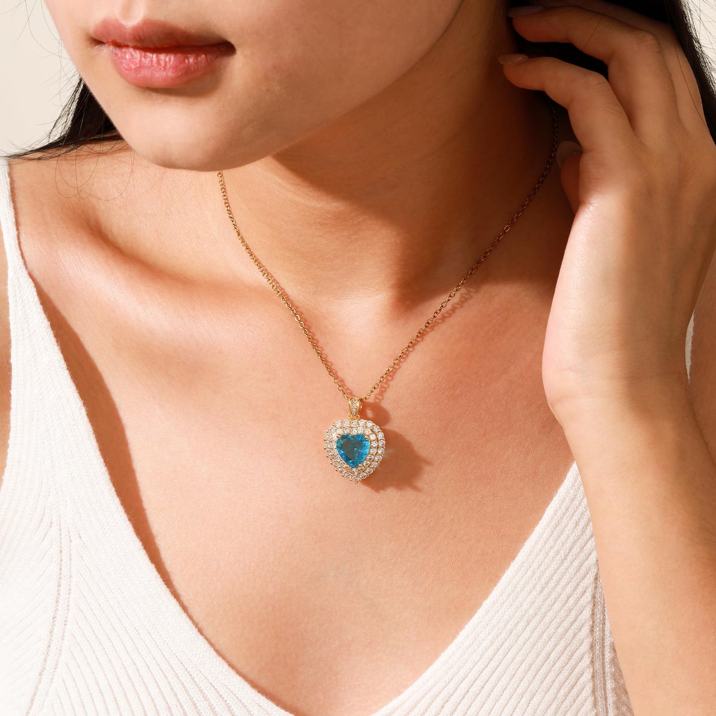 Blue Heart March Birthstone Aquamarine Necklaces for Women-Gold Plated Imitation Aquamarine Jewelry Heart Pendant Necklace Waterproof Non Tarnish Baroque Maximalist Jewelry For Birthday Valentines Day Mother's Day Christmas Thanksgiving Gifts