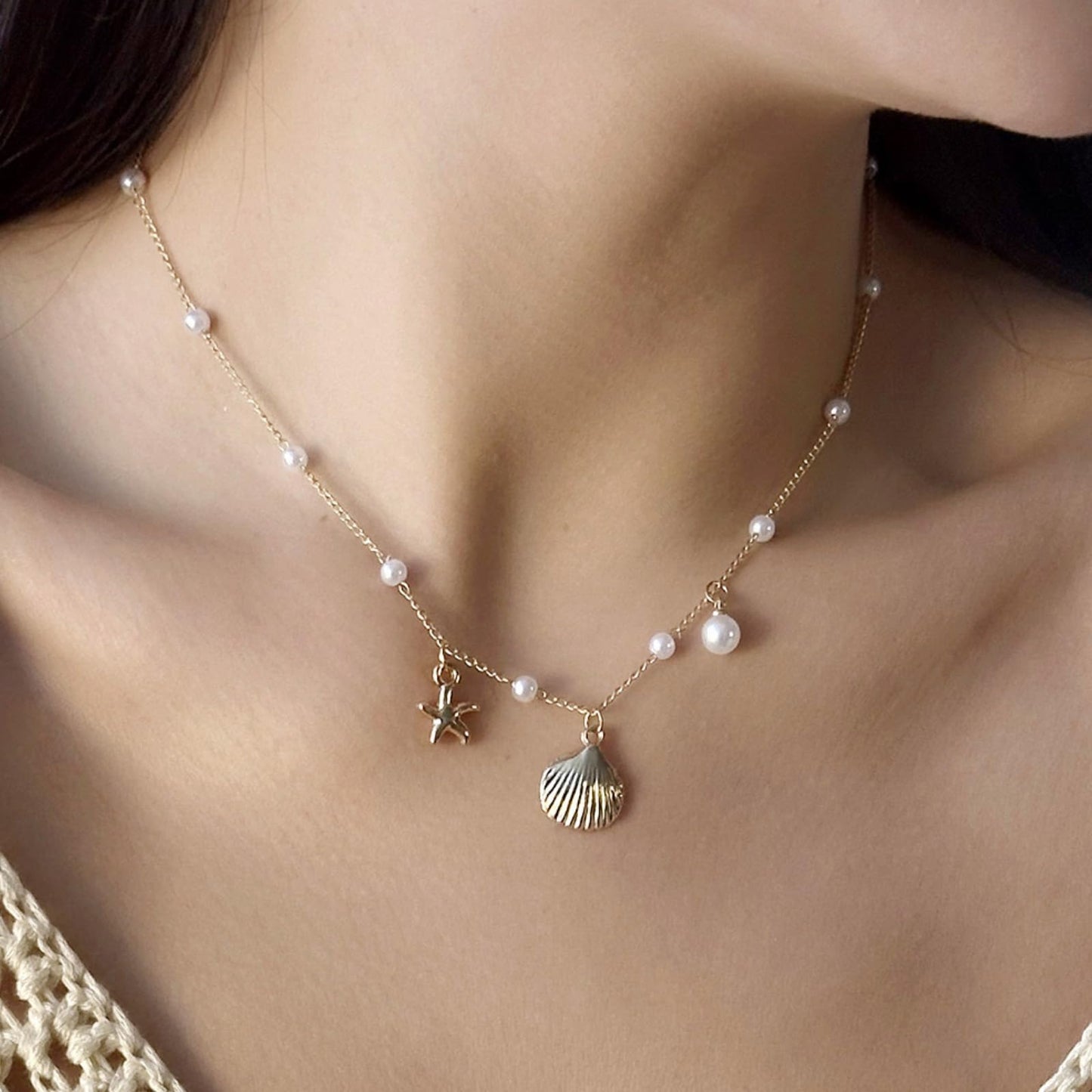 Seashell Charm Necklace for Women Starfish Conch Pendant Pearl Necklaces Trendy Beach Jewelry for Vacation