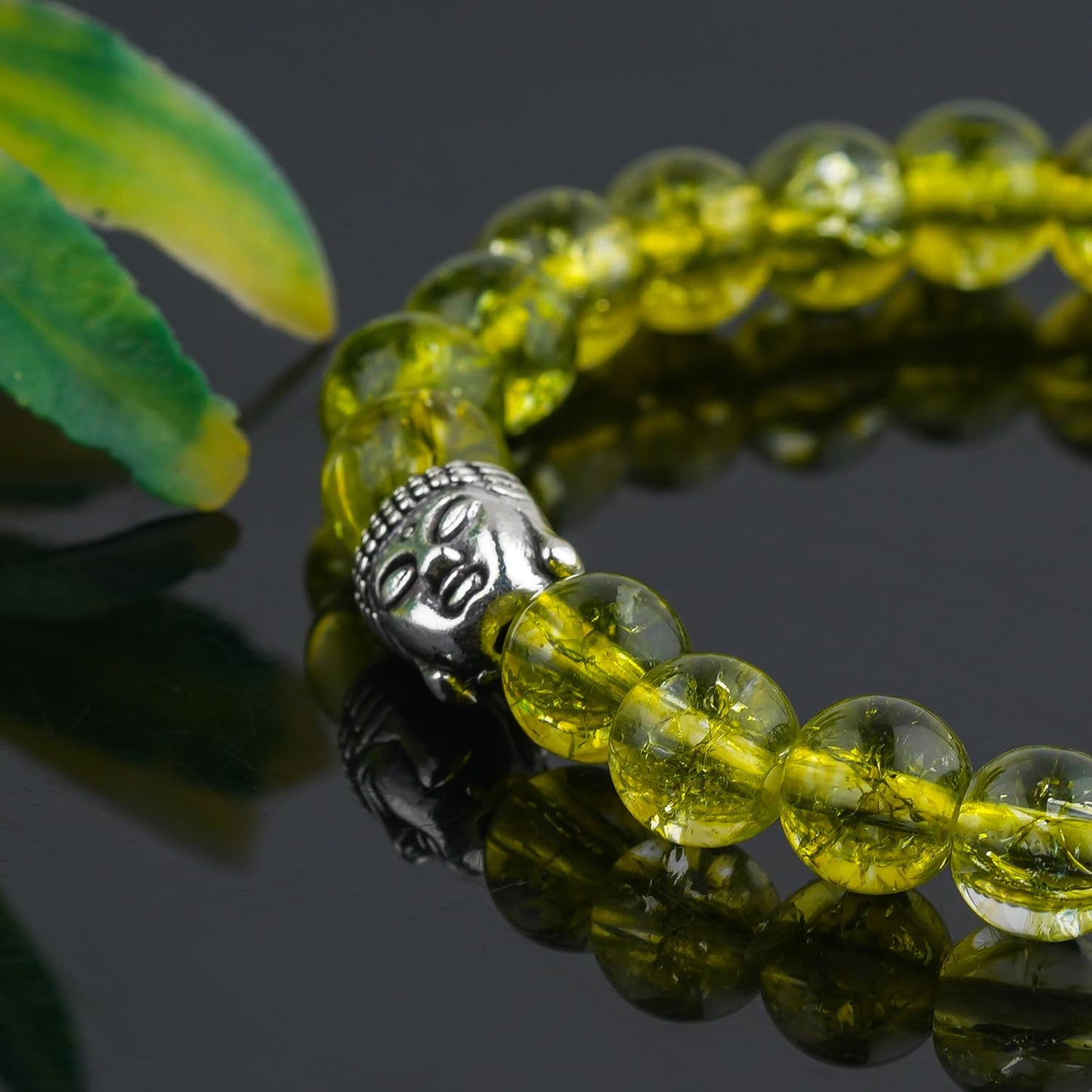 CRYSTALINES Buddha Charm Stretchable Braceclet, Green Peridot Crystal Beads, Plain Round Stones, Handmade Boho Strech Bracelet, Adjustable Spiritual Healing Crystal Unisex Jewelry Gift