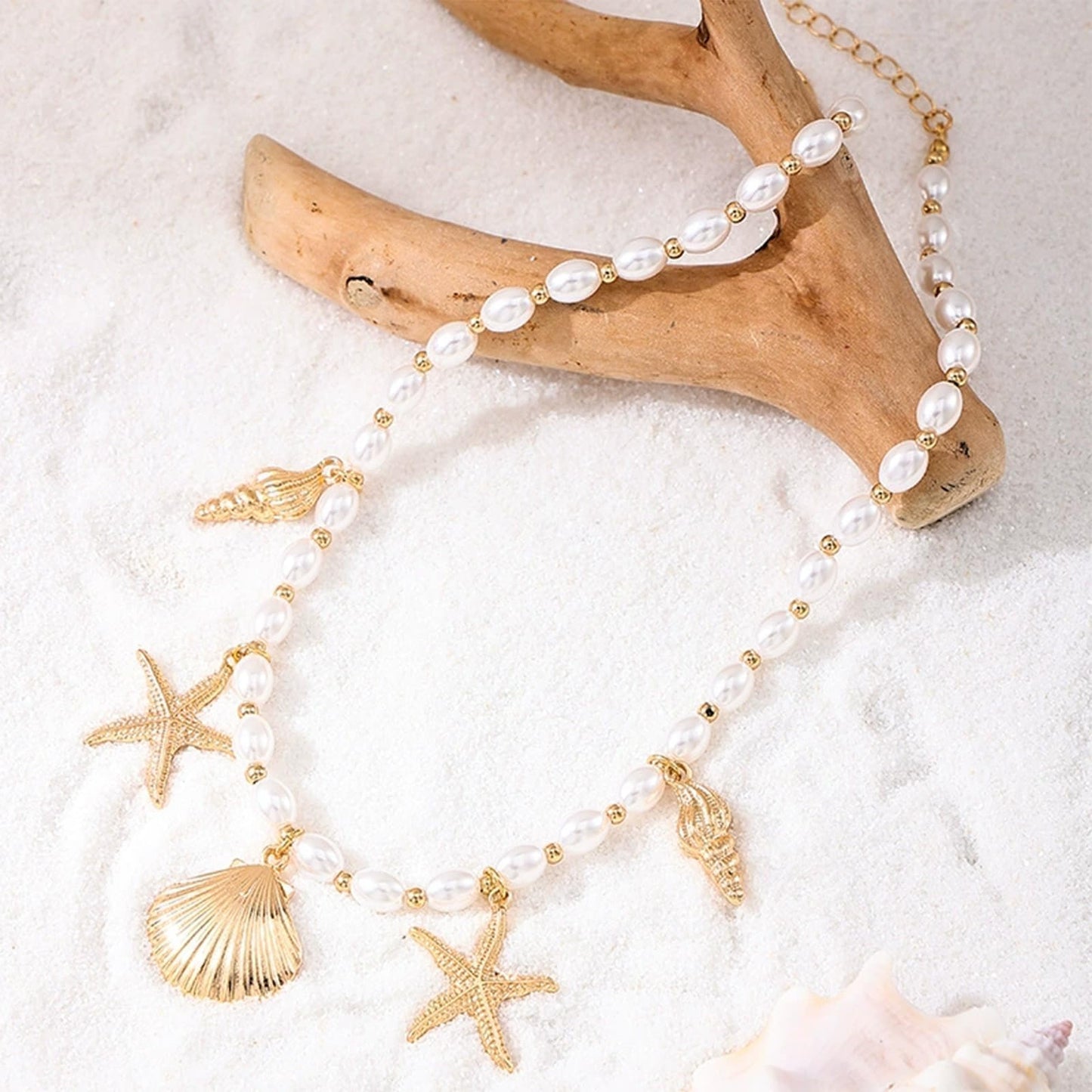 Frodete Starfish Necklace for Women Beach Necklaces Jewelry Layered Choker Drop Dangle Summer Vacation Outfits Theme Conch Seashell Accessories Ocean Pendant Dress Costume