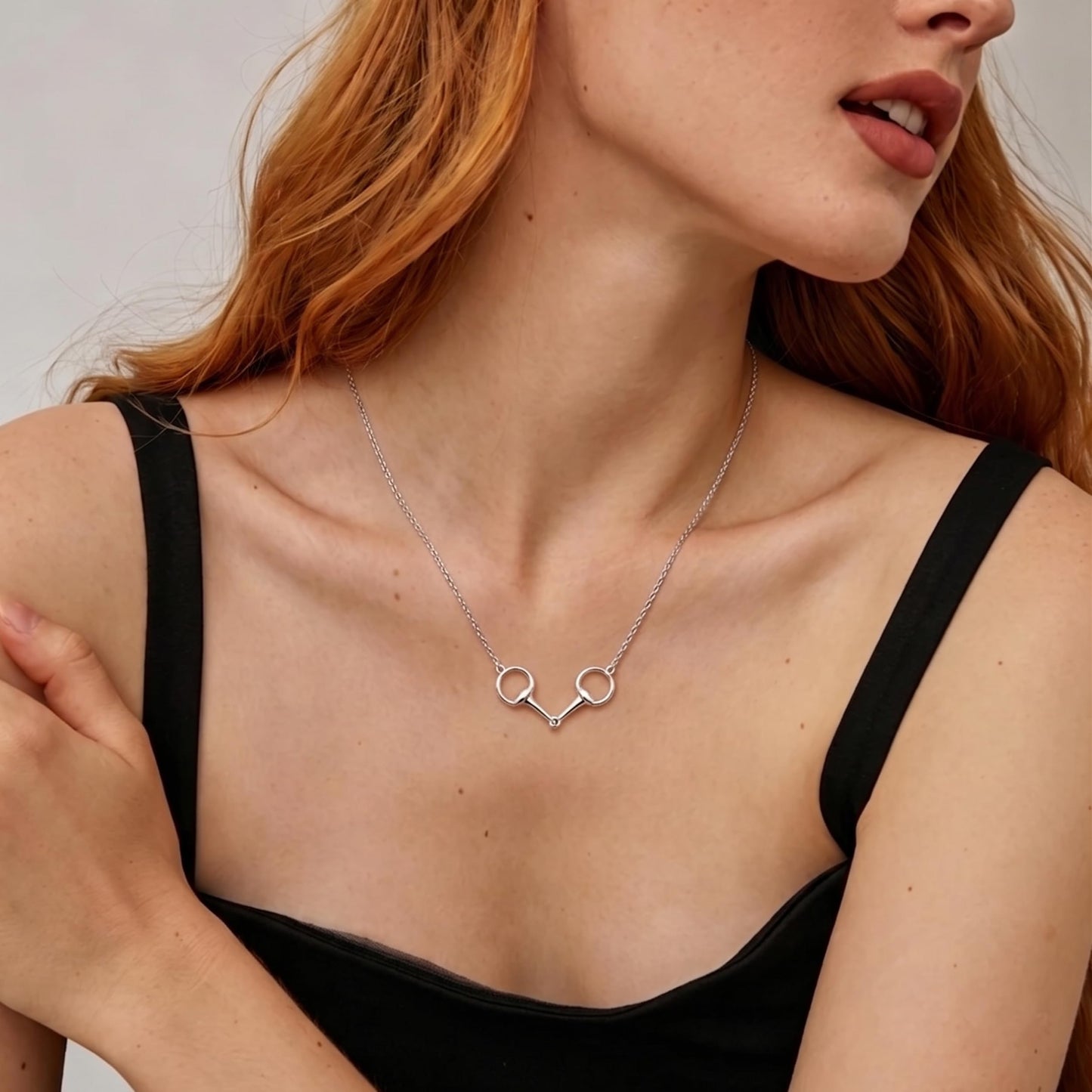 SIYOMONT Horse Necklace 14K Gold Plated Snaffle Bit Snaffle Bit Pendant Necklace Jewelry Gift for Women(S)