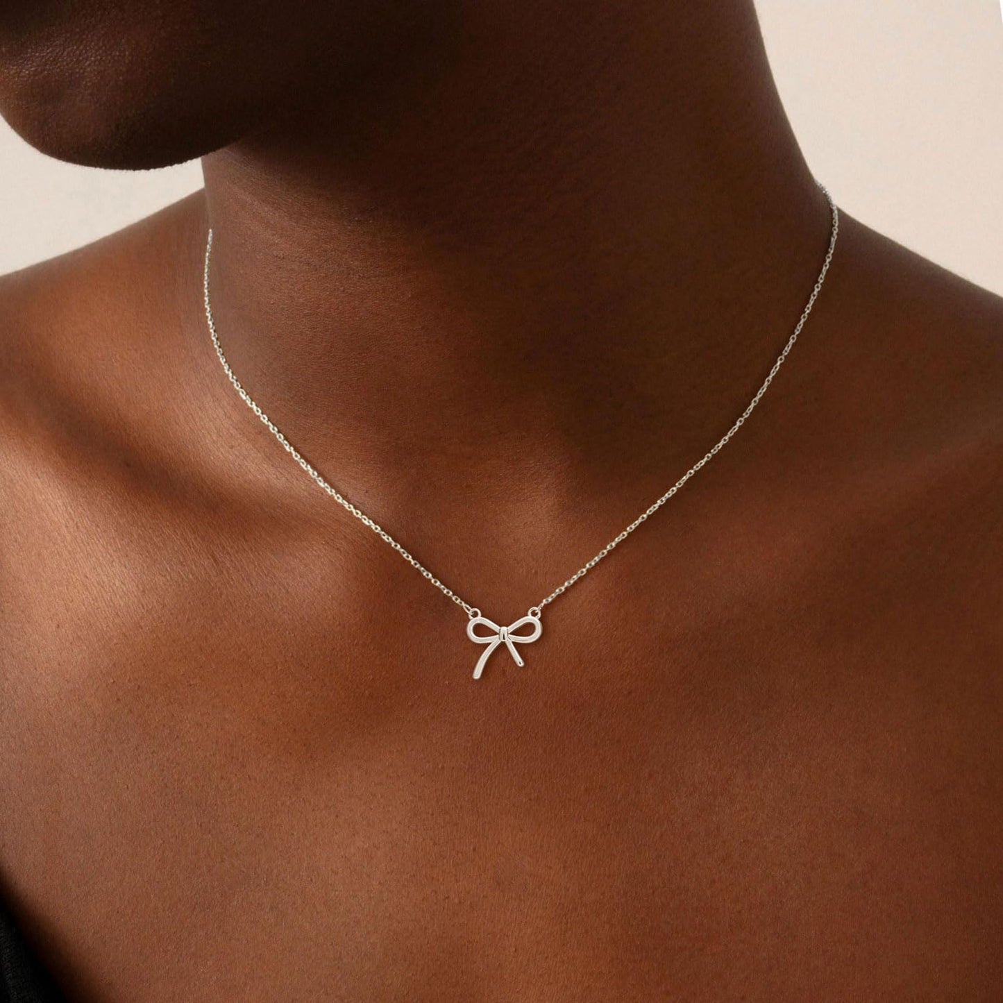 VRIUA Bow Necklace, 14K Silver Plated Bow Necklace for Women Dainty Simple Everyday Jewelry Gift