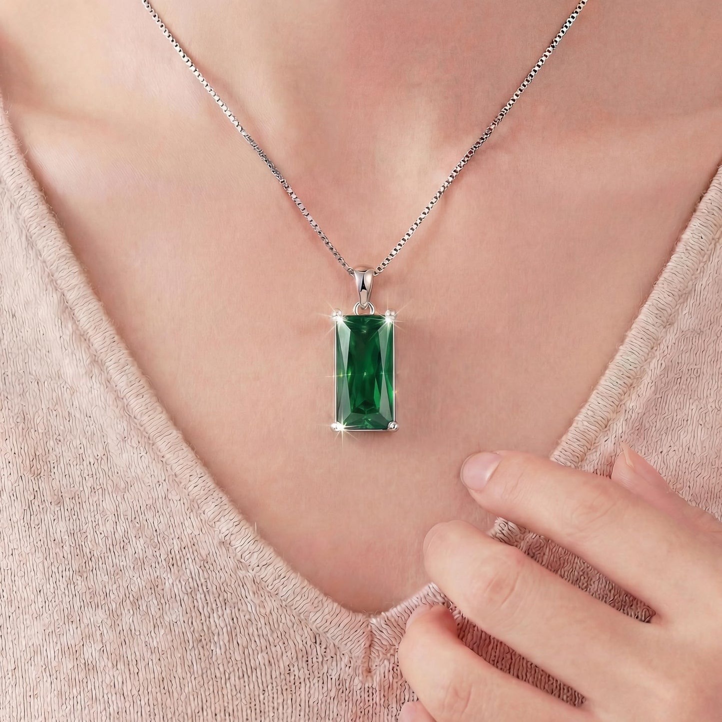 Kuschelkatze 8mm x 16mm Square May Birthstone Emerald Pendant Necklace – Fashion charming Sterling Silver Gift for women