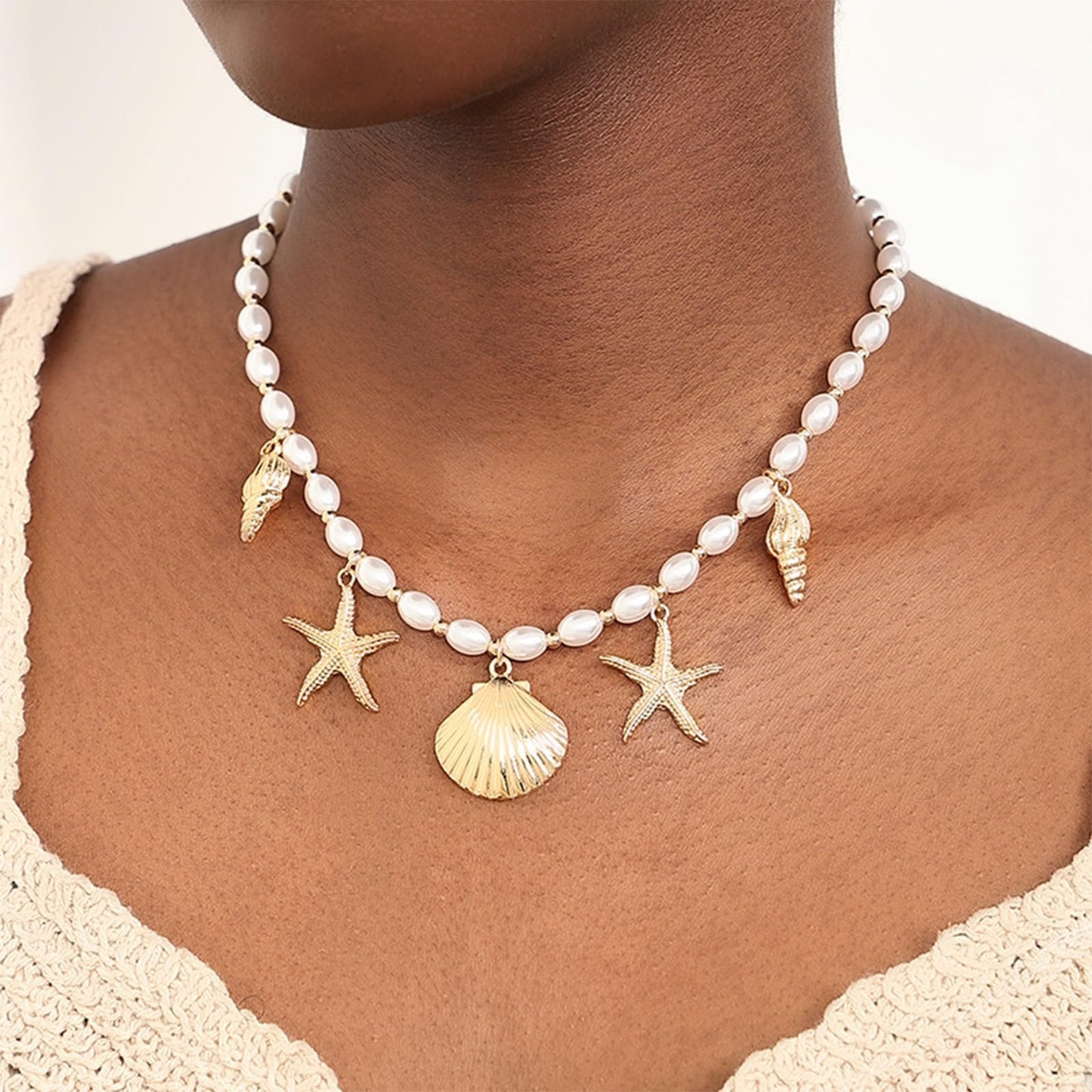 Frodete Starfish Necklace for Women Beach Necklaces Jewelry Layered Choker Drop Dangle Summer Vacation Outfits Theme Conch Seashell Accessories Ocean Pendant Dress Costume
