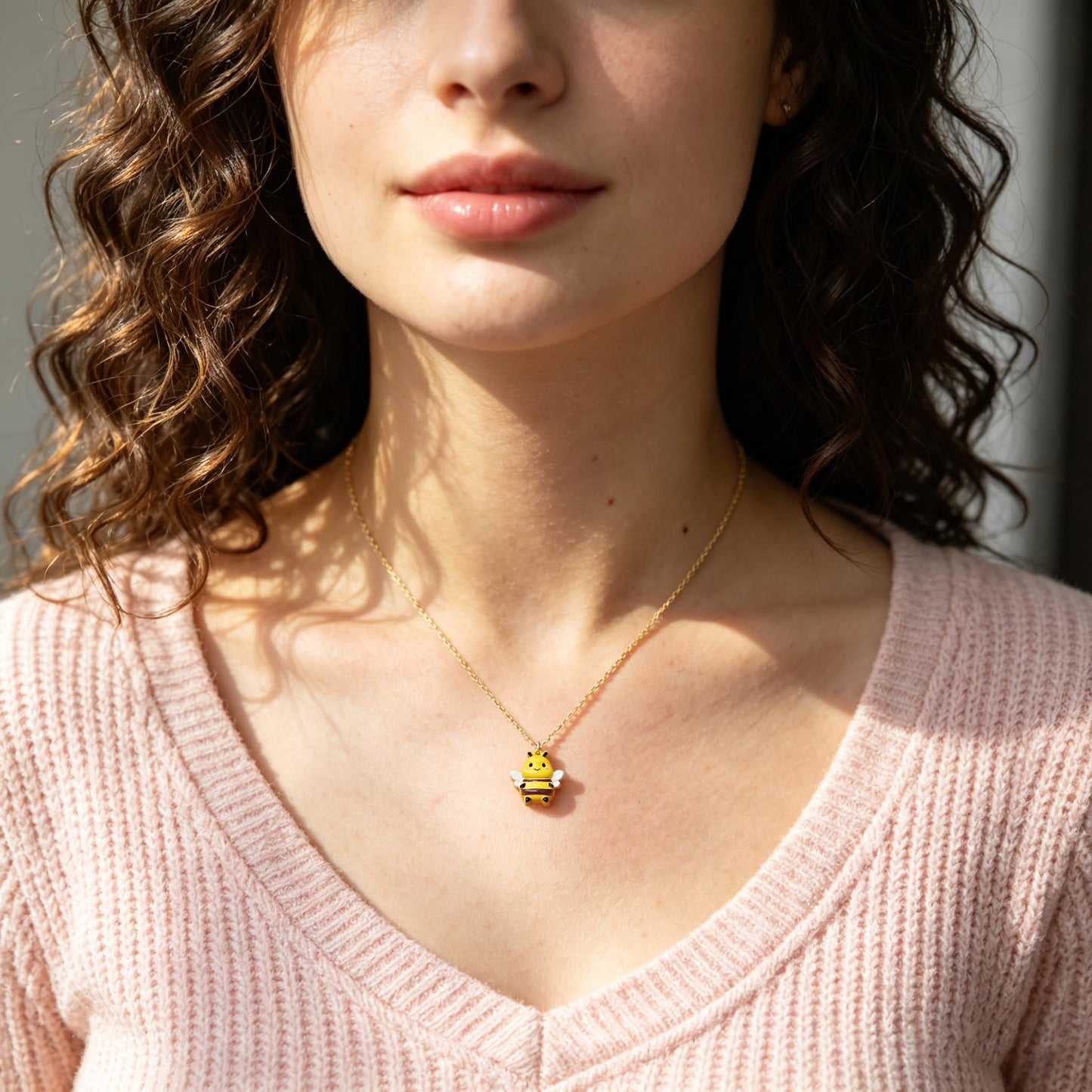 Baydurcan Bee Sister Necklace, Sisters Gifts from Sisters, Bumblebee Pendant Jewelry, Soul Sister Gift for Best Friend