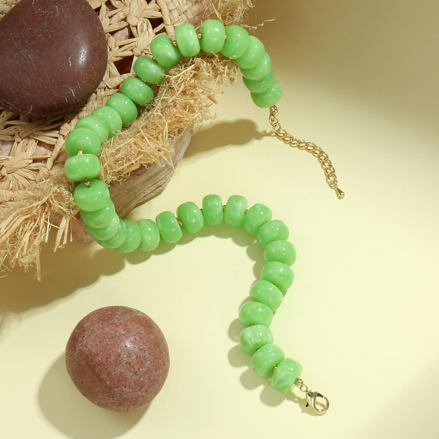 Badu Green Chunky Beaded Necklace for Women,Acrylic Bead Choker Statement Necklace Cute Trendy Necklaces Jewelry Gifts