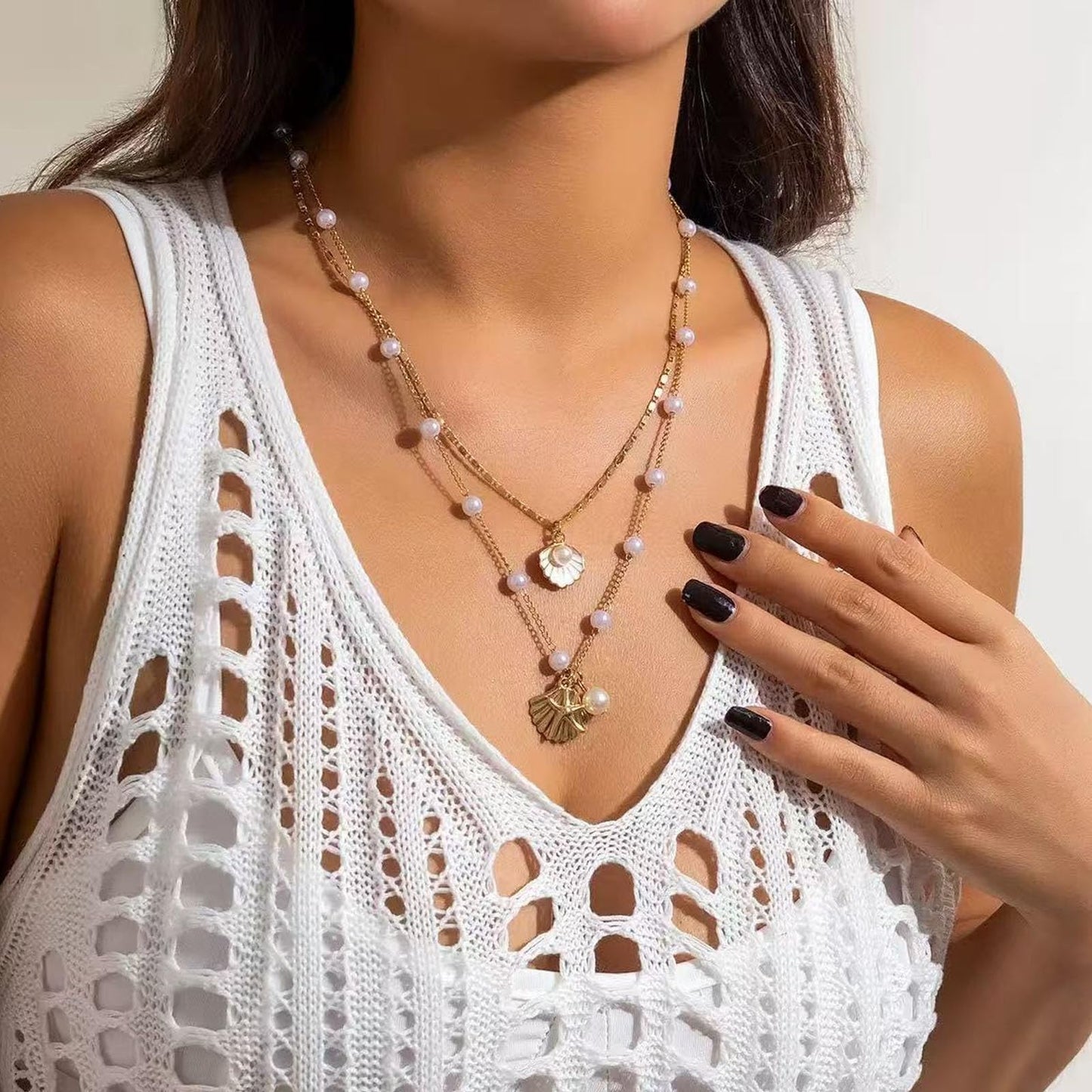 Starfish Shell Beach Necklace for Women Boho Gold Layered Seashell Necklace Conch Shell Pearl Mermaid Necklaces Beach Summer Essentials Jewelry Outfits