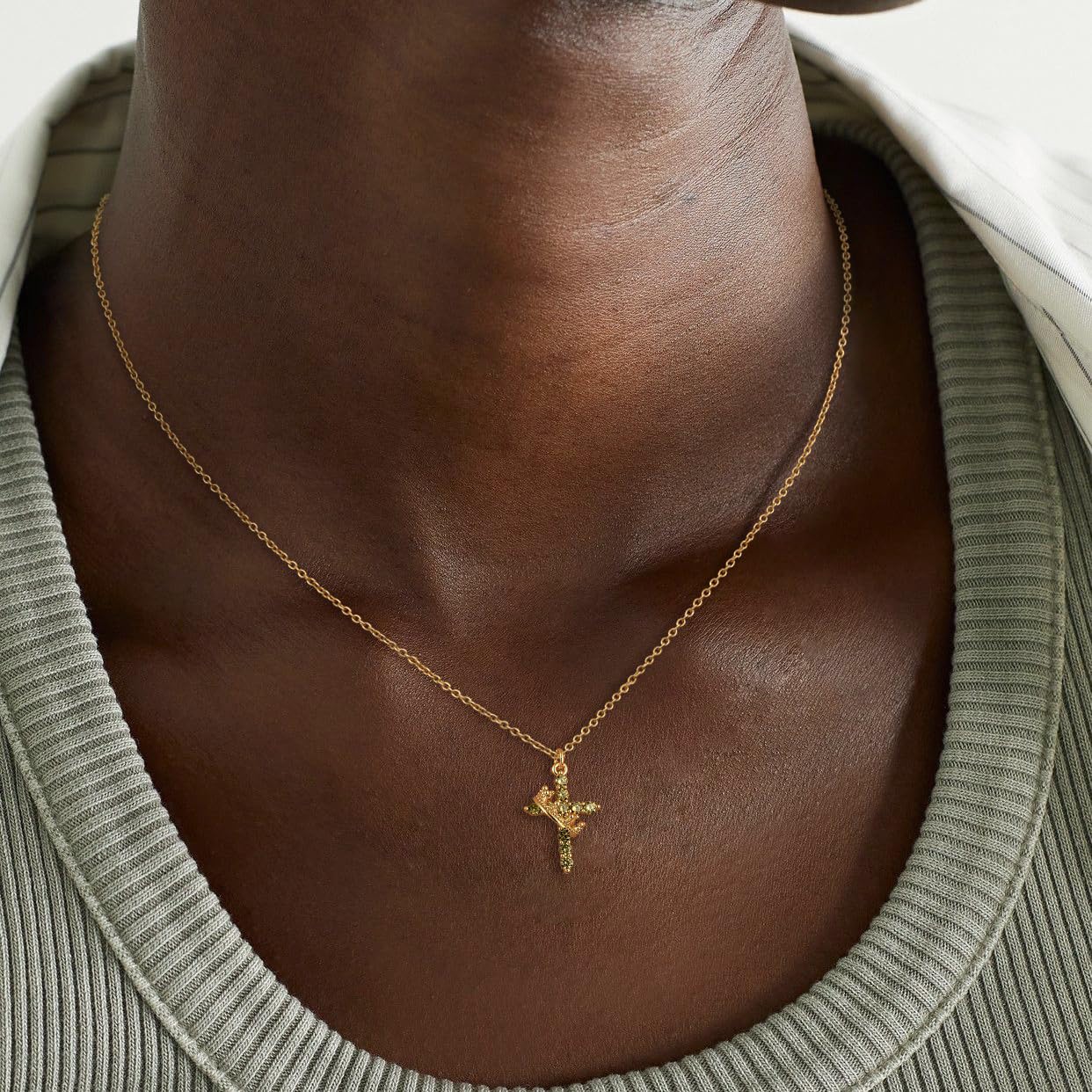 Robaice Birthstone Crown Cross Necklace for Women, Gold-Plated Christian Faith Necklace, Cross Jewelry Gift for Women, August Green Peridot Gift
