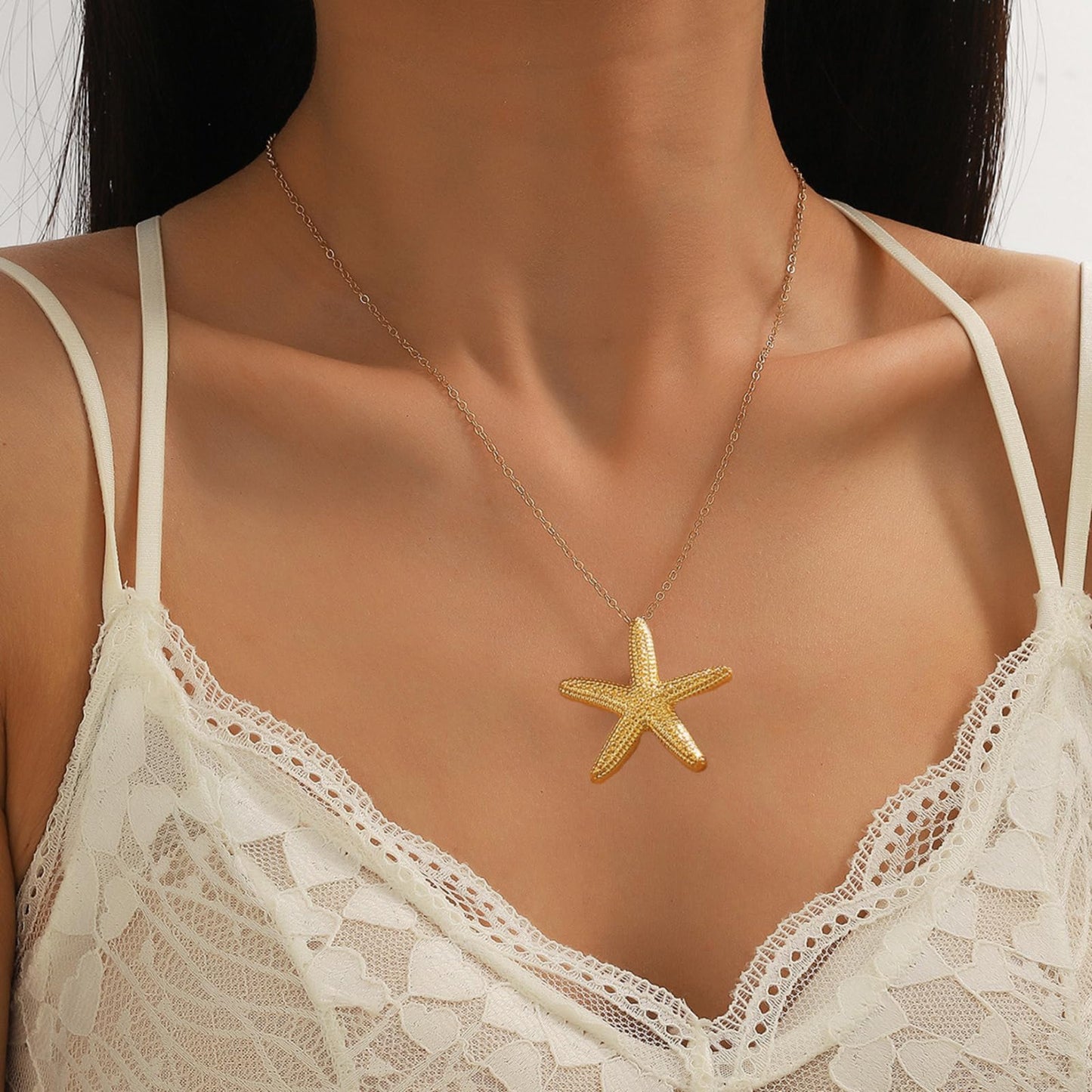 Frodete Starfish Necklace for Women Beach Necklaces Jewelry Layered Choker Drop Dangle Summer Vacation Outfits Theme Conch Seashell Accessories Ocean Pendant Dress Costume