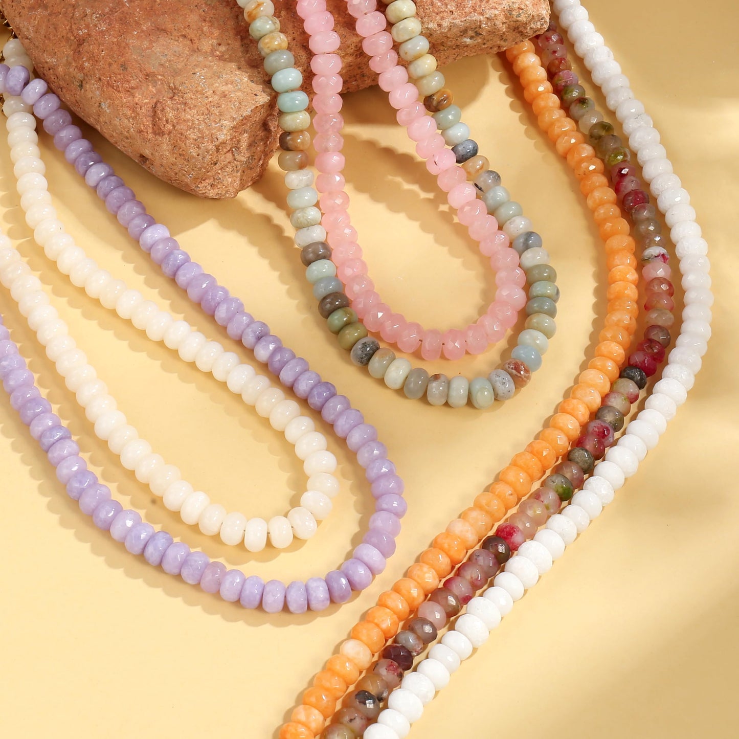 Badu White Gemstone Beaded Necklace for Women Natural Stone Bead Beach Choker Necklace Fashion Trendy Jewelry Gifts