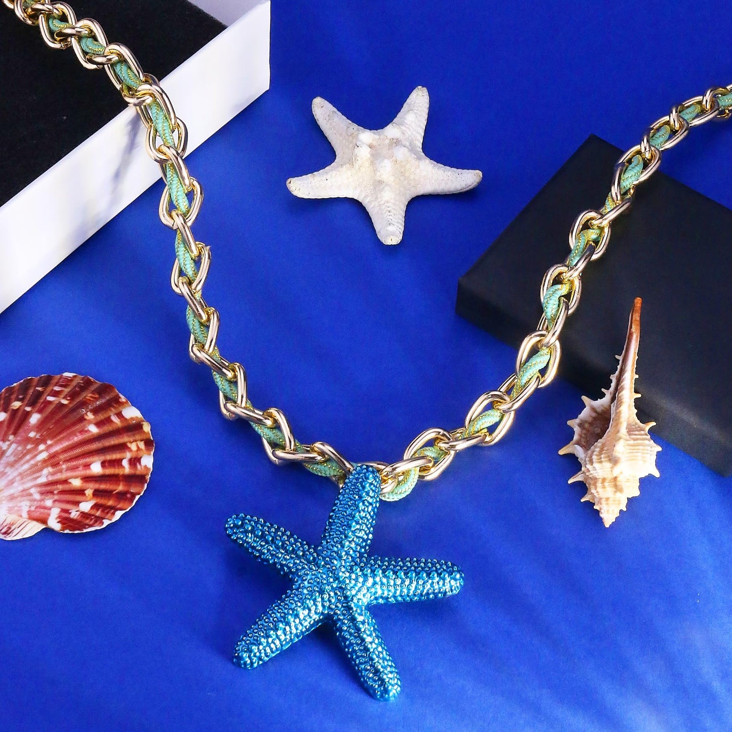 Todenb Starfish Necklace for Women Colorful Weave Seashell Pendant Necklace Boho Starfish Mermaid Necklace Summer Beach Mermaid Jewelry Accessories