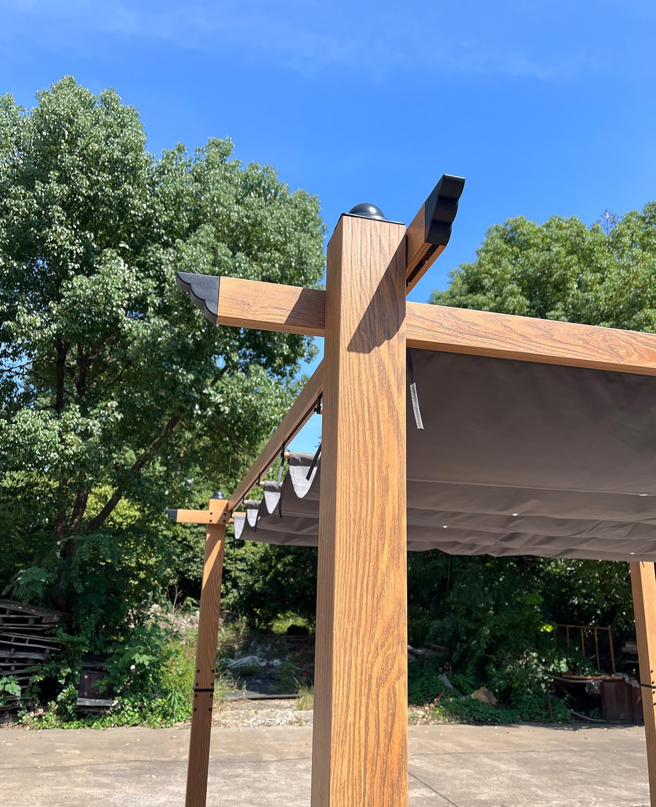 GarveeLife 10x10 ft Outdoor Pergola with Retractable Canopy Upgraded Outdoor Aluminium Pergola, Faux Wood Grain Metal Patio Gazebo for Modern Backyard Deck for Porch, Awning, Grape Trellis, Grey