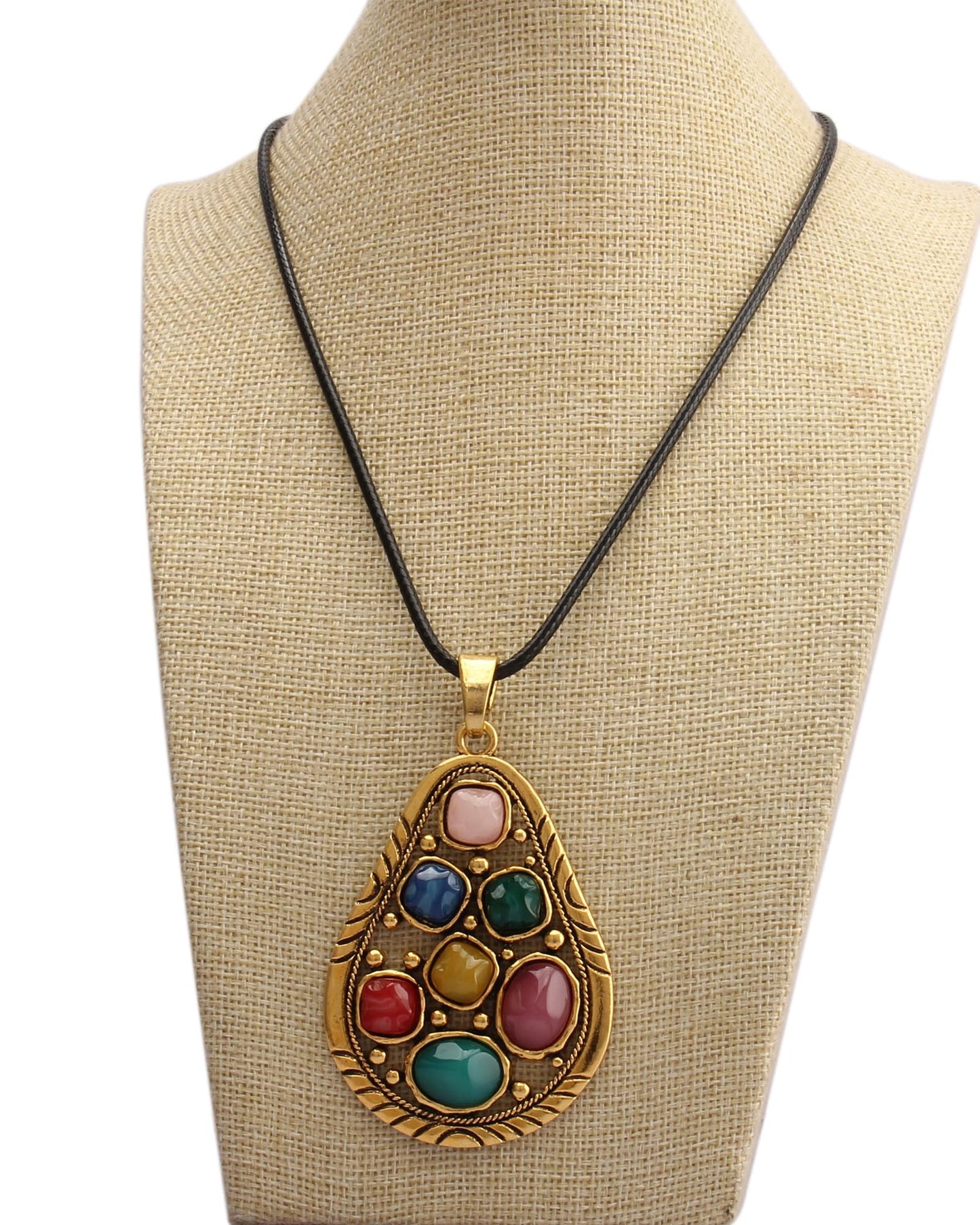joymiao Bohemian Necklace Boho Pendant for Women Leather Choker Necklace Turquoise Jewelry for Women Trendy