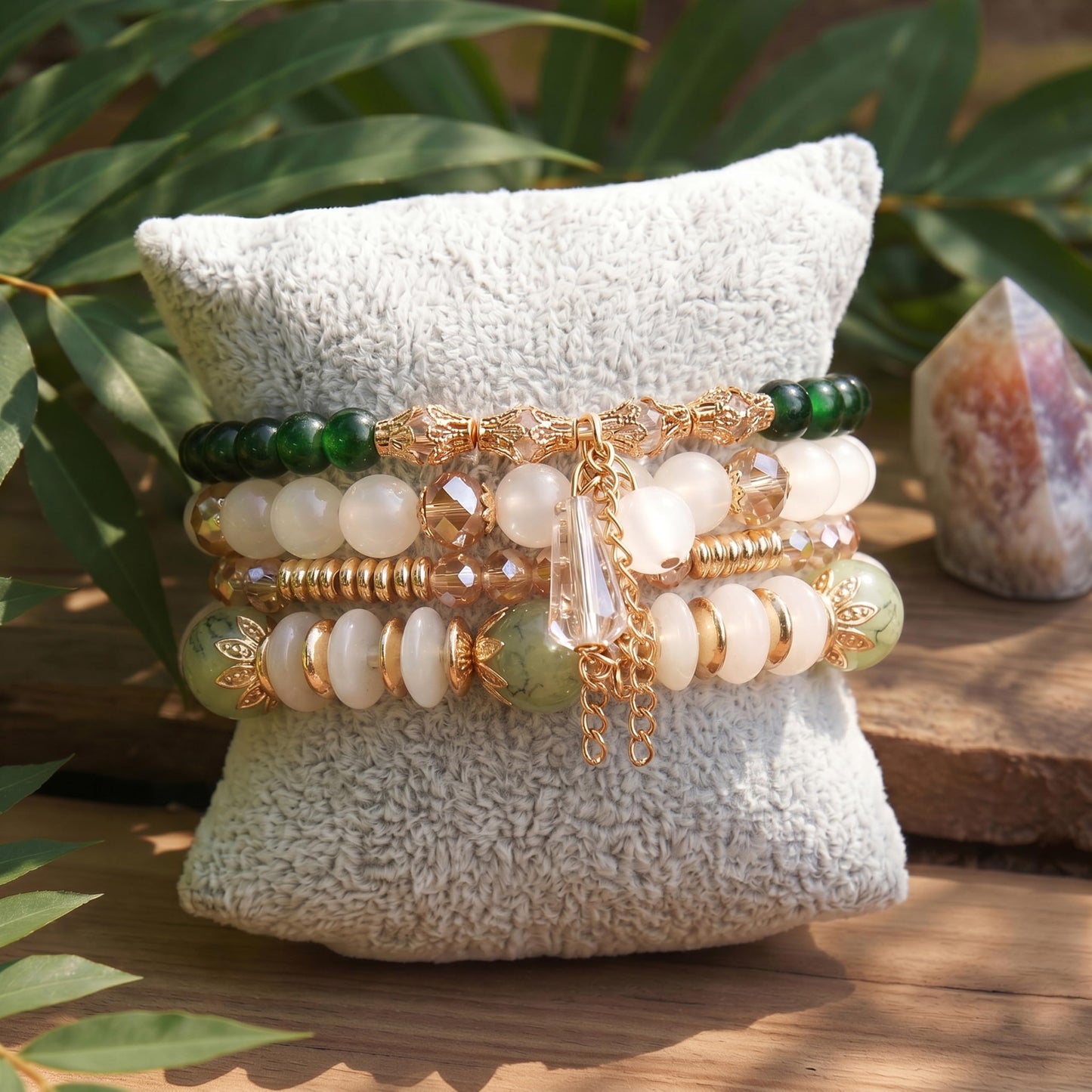 Tungary 4Pcs Beaded Bracelets for Women Bohemian Bracelet Stacks Handmade Natural Stone Stretch Bracelets Multi-Color Daily Wear Accessories Summer Beach Boho Jewelry Gift Green Bracelet Set
