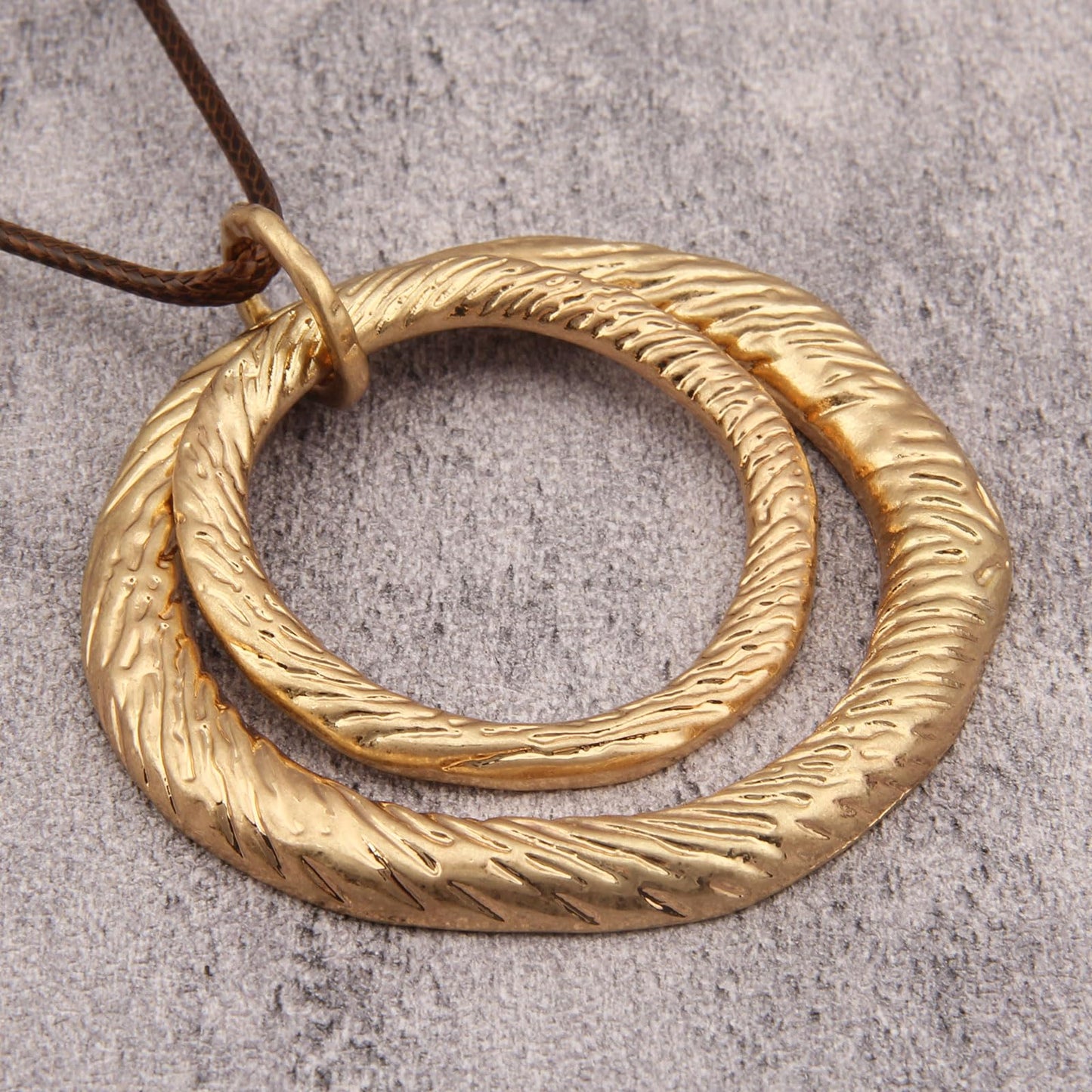 joymiao Long Boho Necklace for Women Funky Boho Pendant Necklace Chunky Gold Double Pendant Vintage Hippie Jewelry