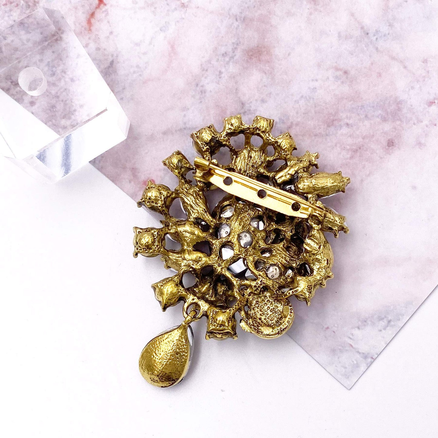 LAXPICOL Wedding Bridal Big Purple Crystal Rhinestone Bouquet Teardrop Brooch Pin for Women Golden Tone